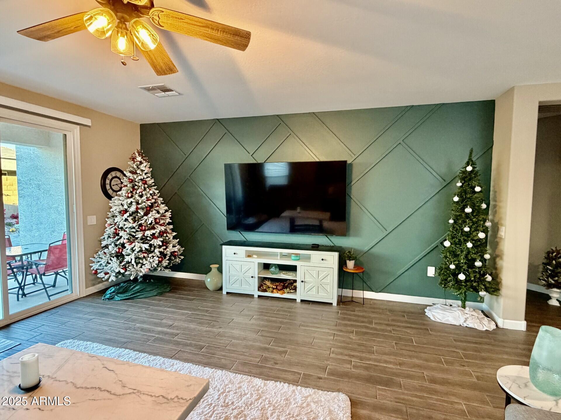 8442 W MILLERTON Way