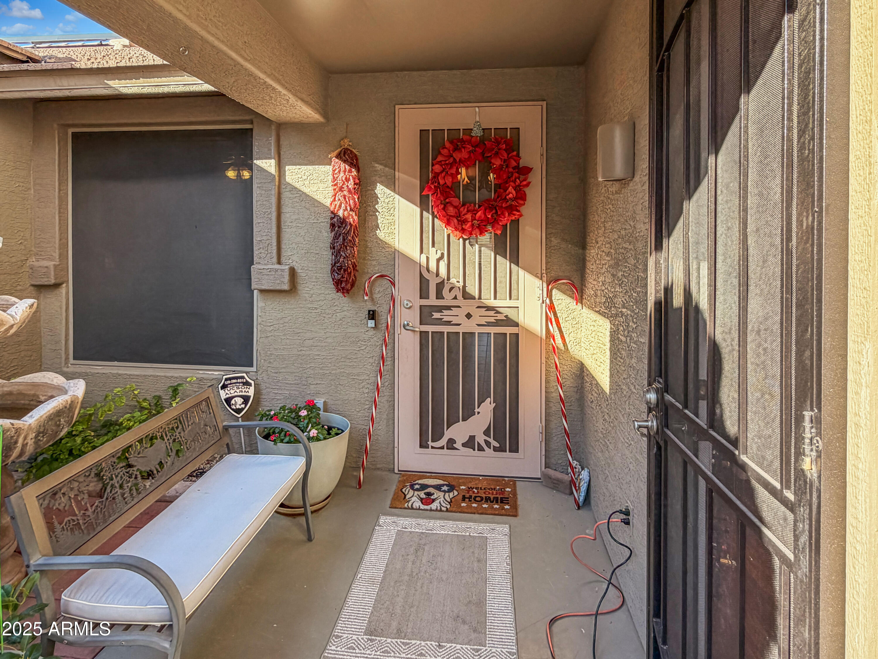 1386 E AVENIDA ISABELA