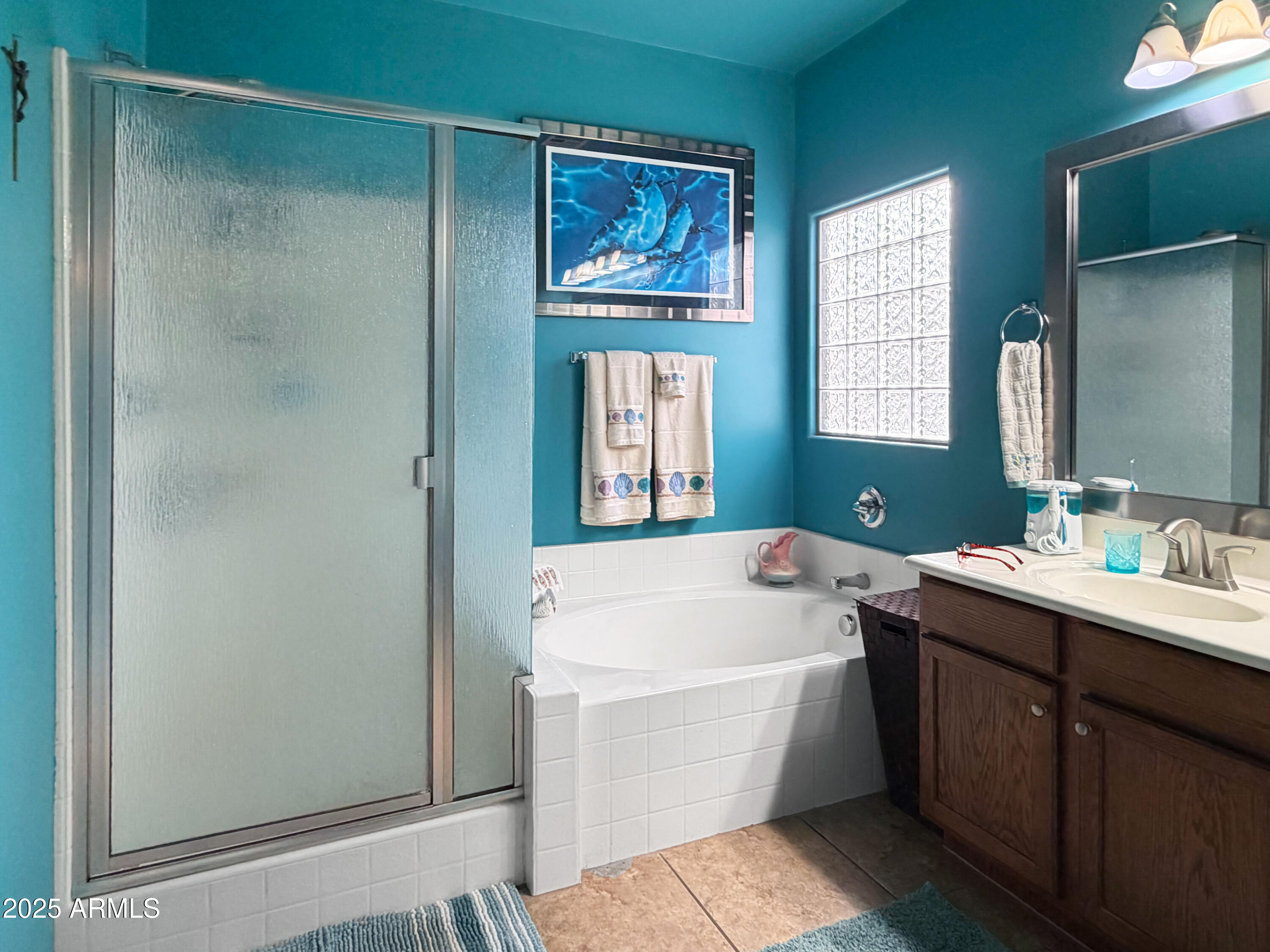 1386 E AVENIDA ISABELA