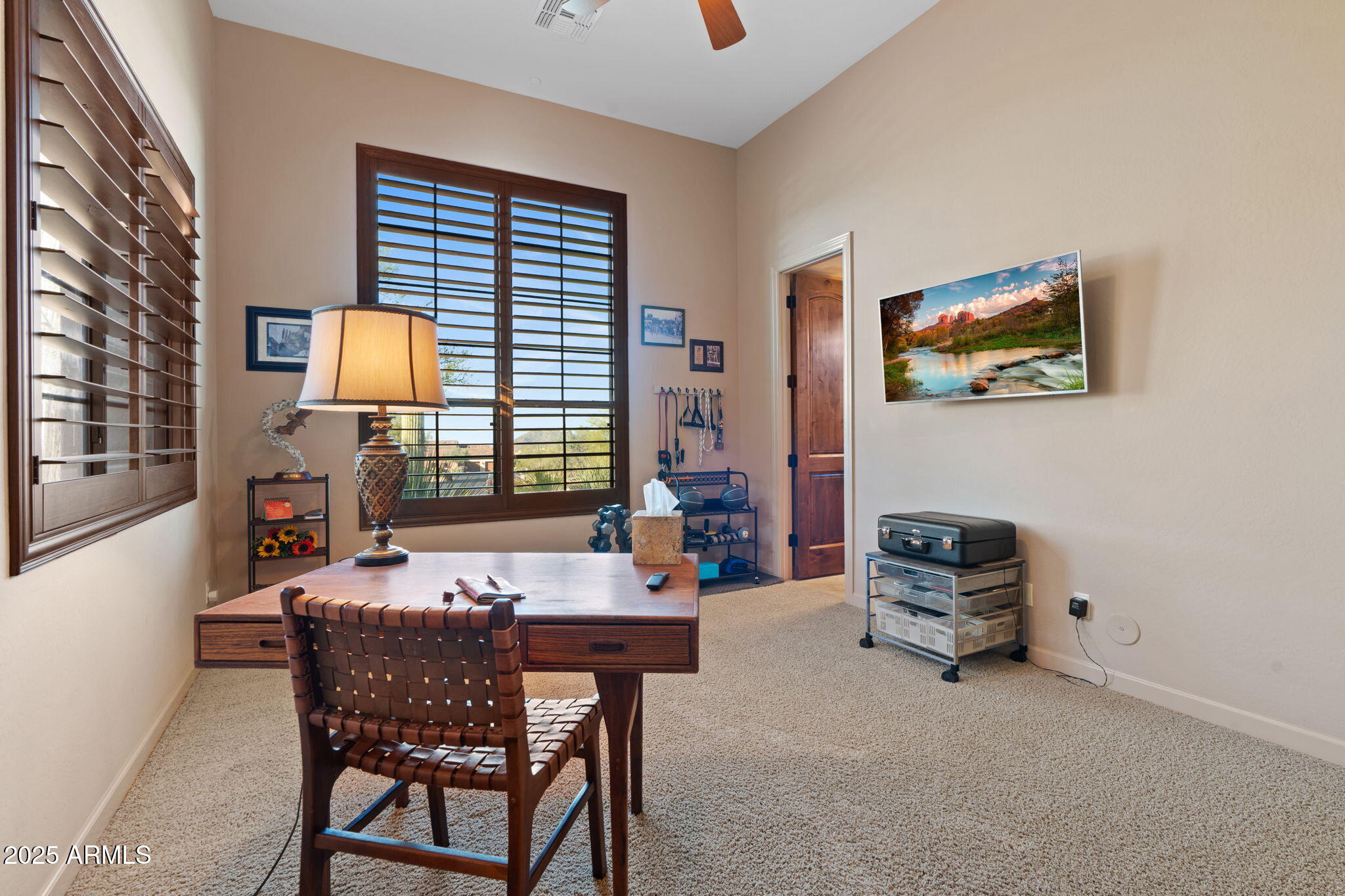 8461 E RED HAWK Circle