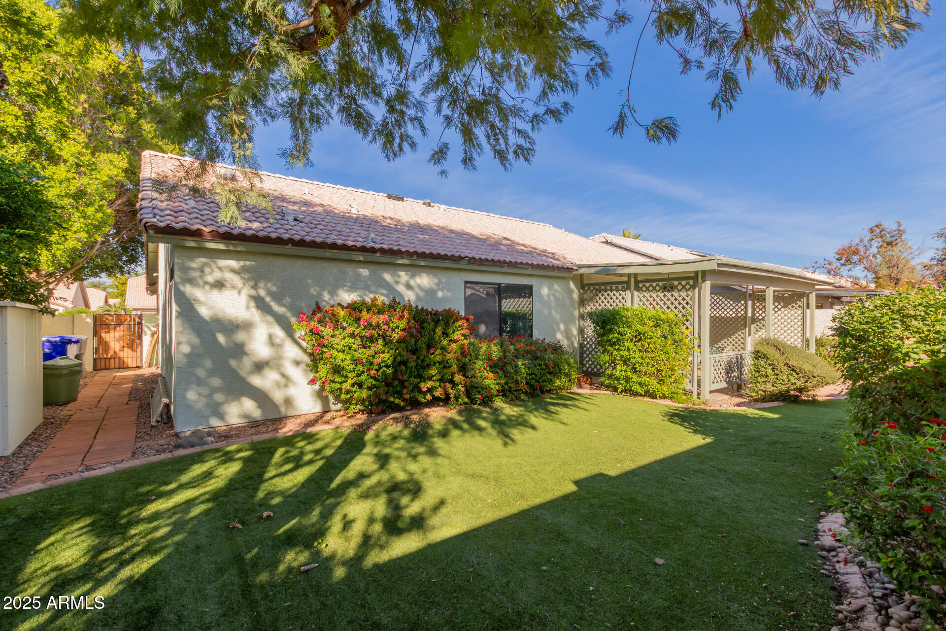 537 W PALO VERDE Street