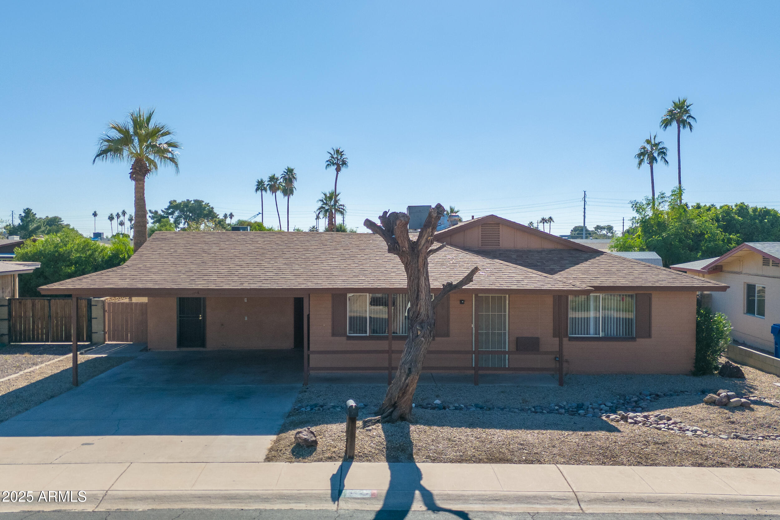 3427 W MALAPAI Drive