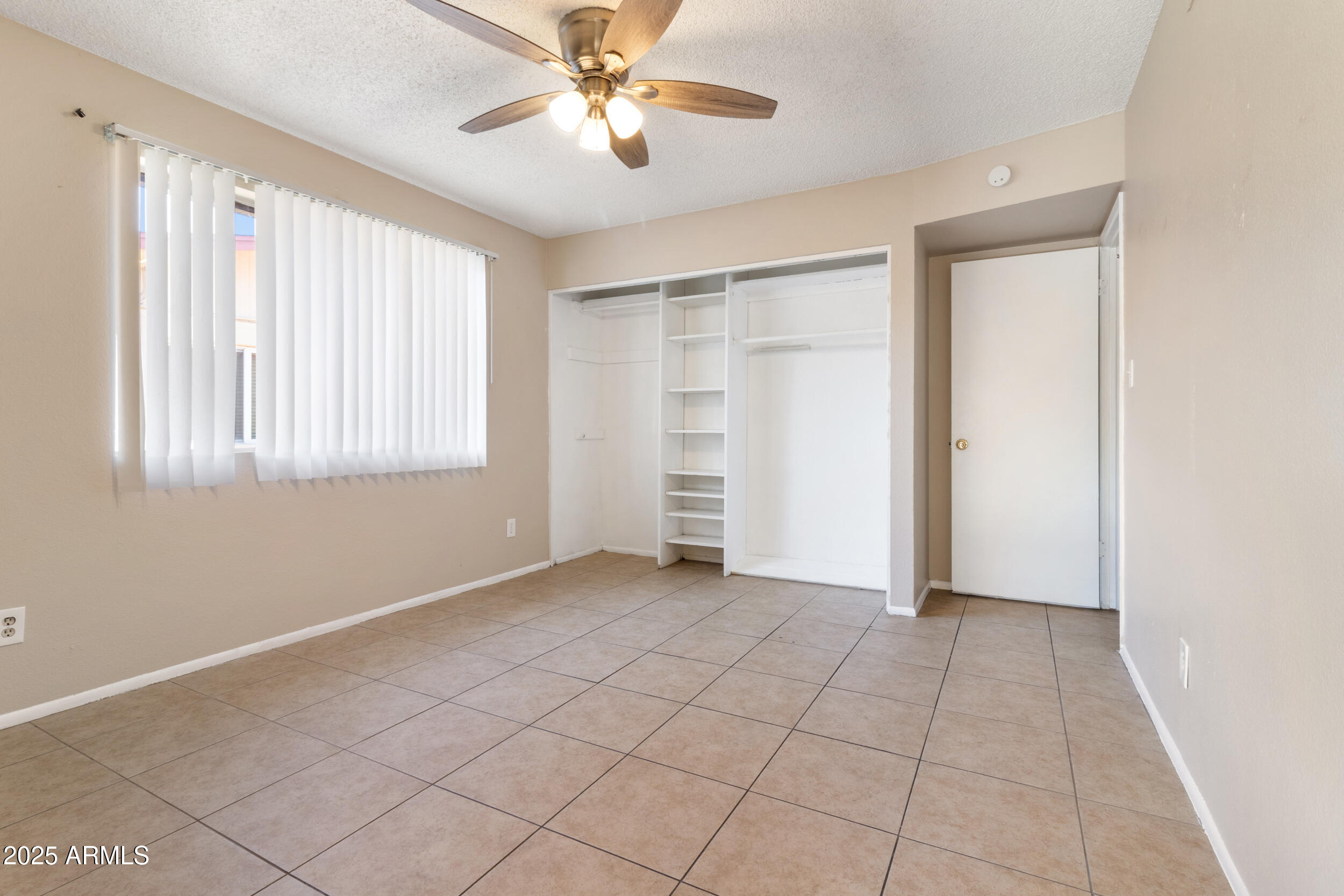 3427 W MALAPAI Drive