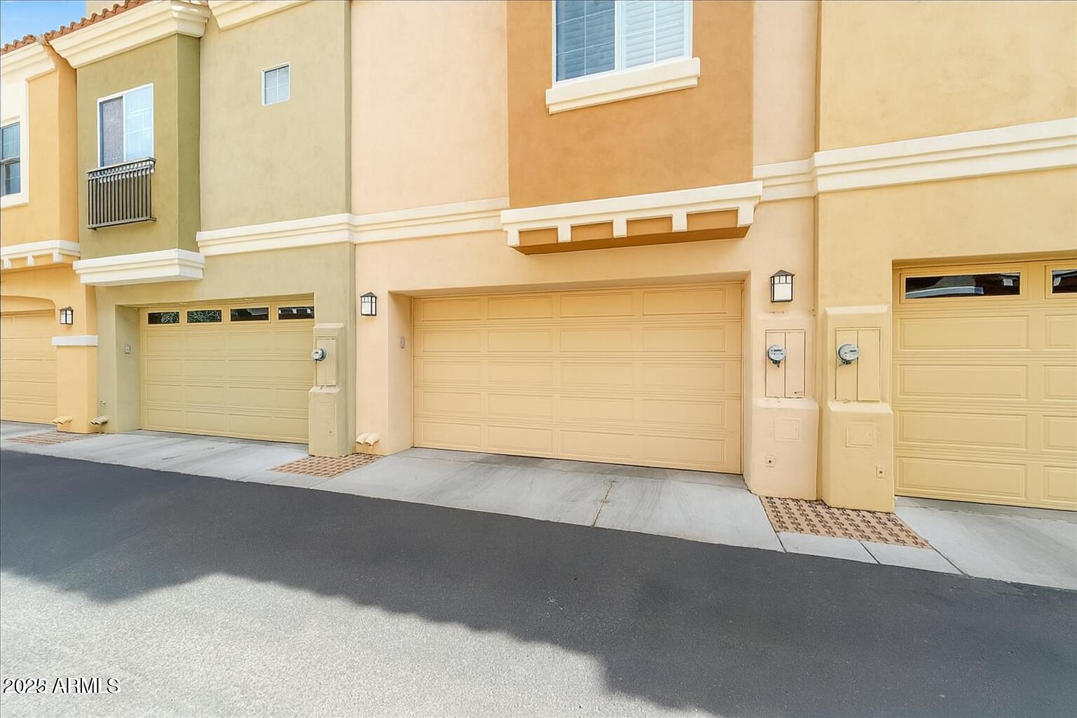 121 N CALIFORNIA Street 29