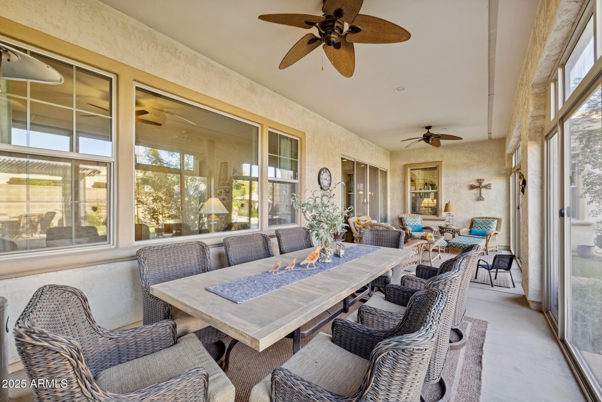 3962 E REDWOOD Place