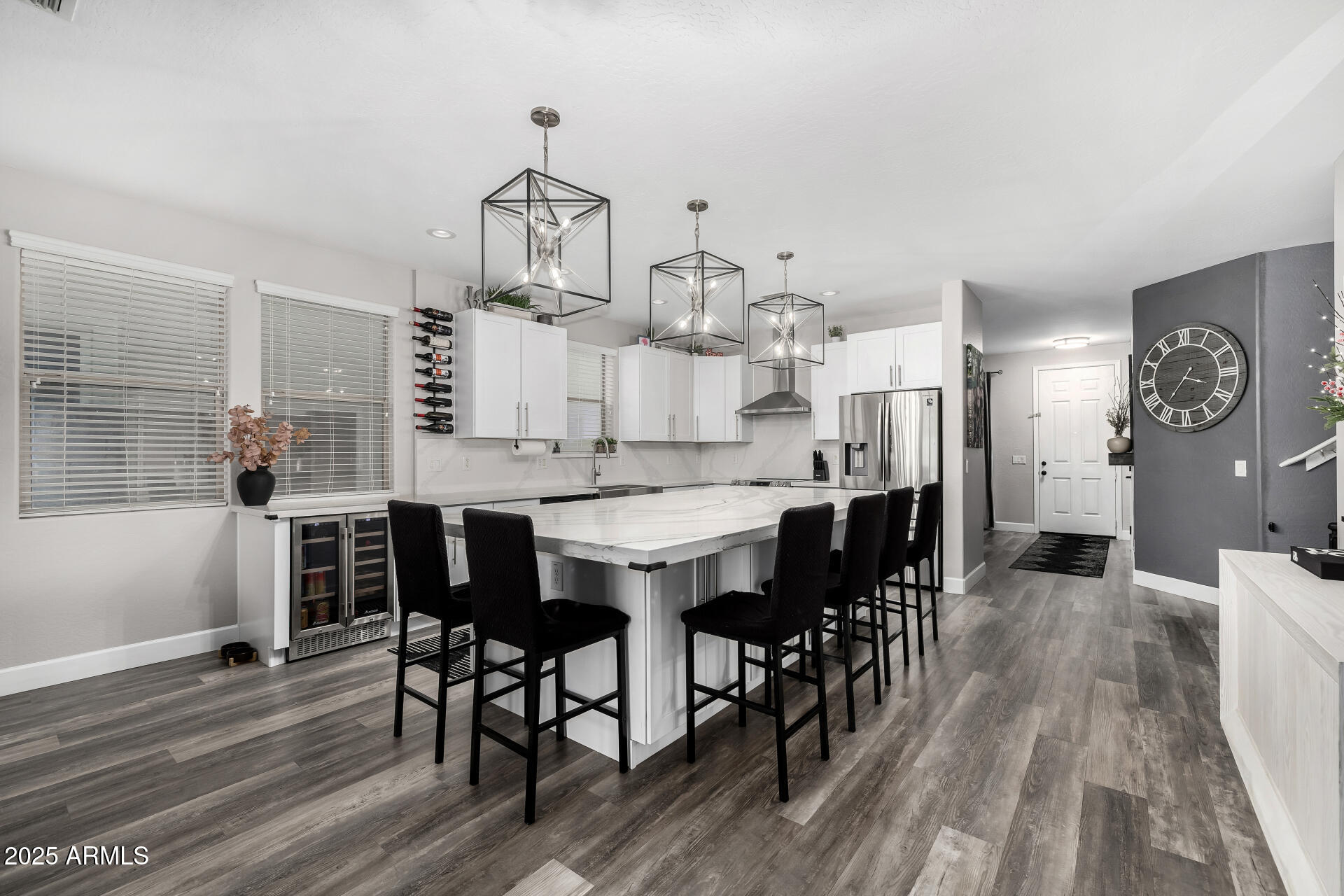 1644 E CIELO GRANDE Avenue