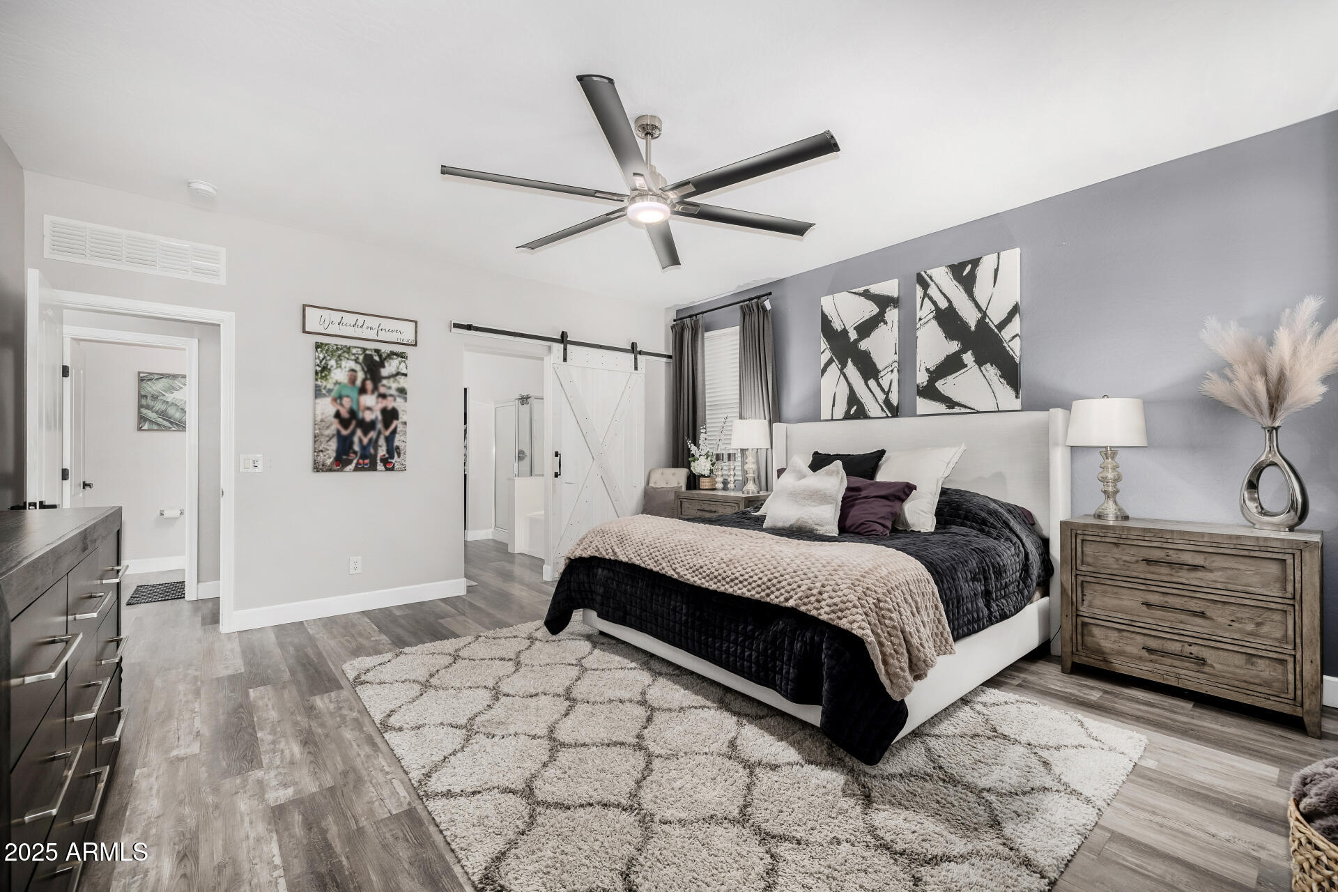 1644 E CIELO GRANDE Avenue