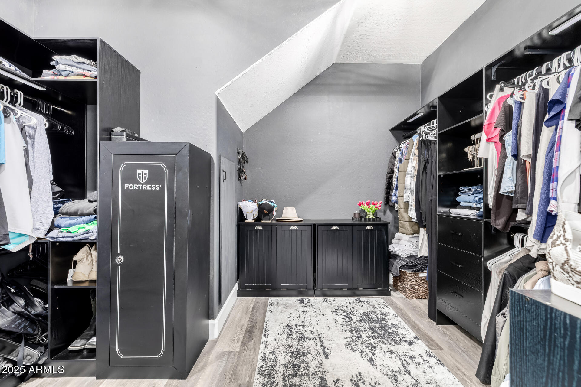 1644 E CIELO GRANDE Avenue