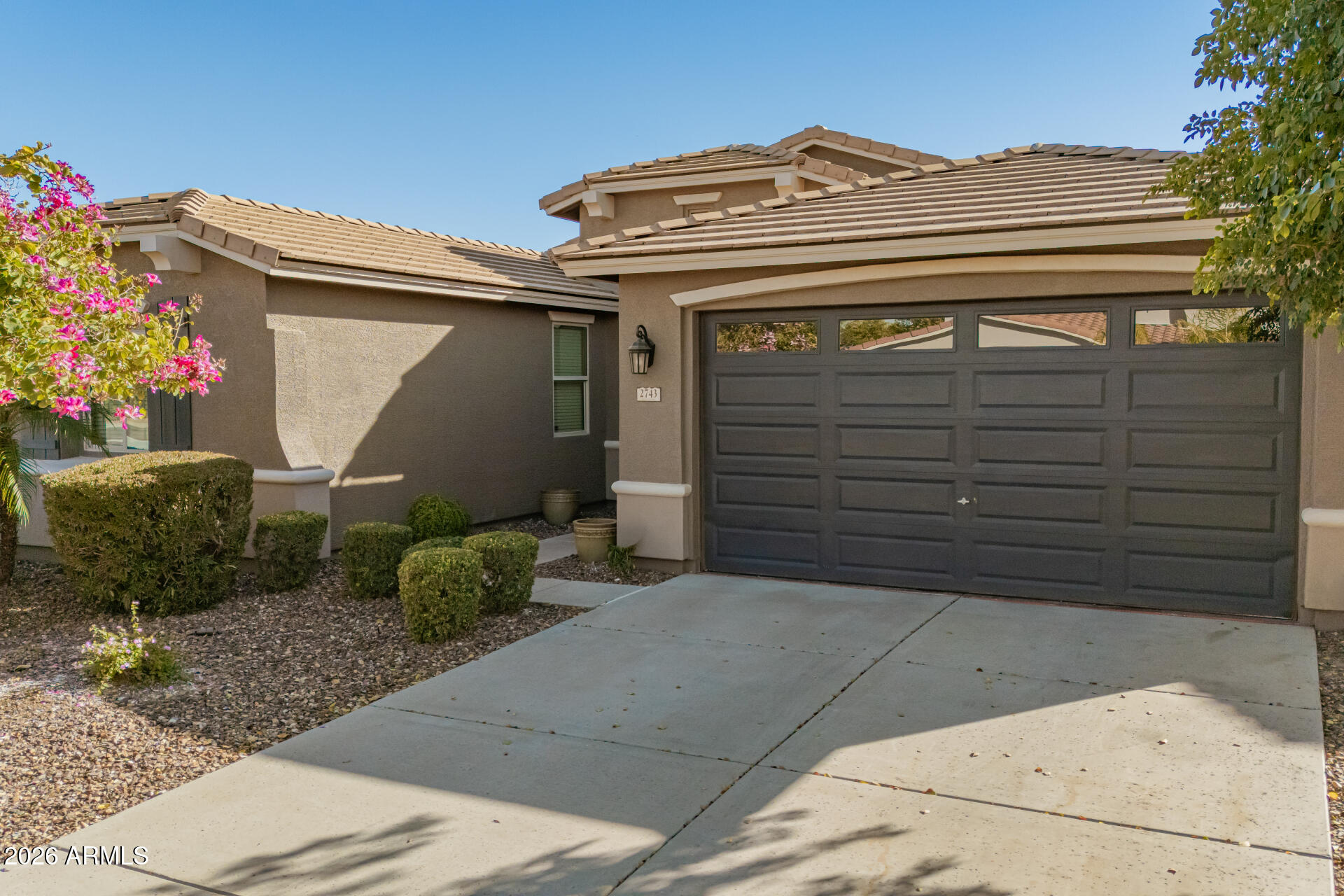 2743 E NARROWLEAF Drive