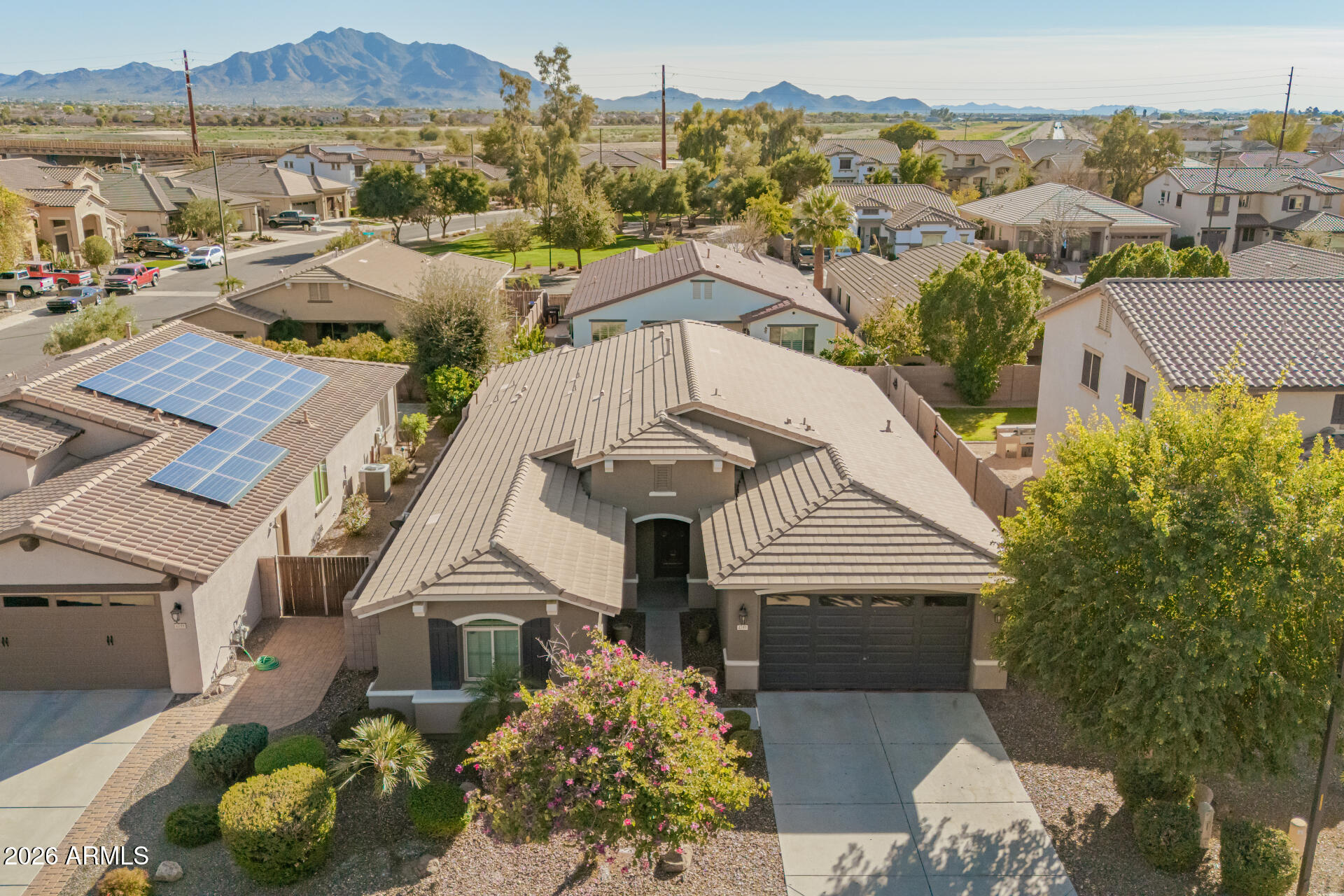 2743 E NARROWLEAF Drive