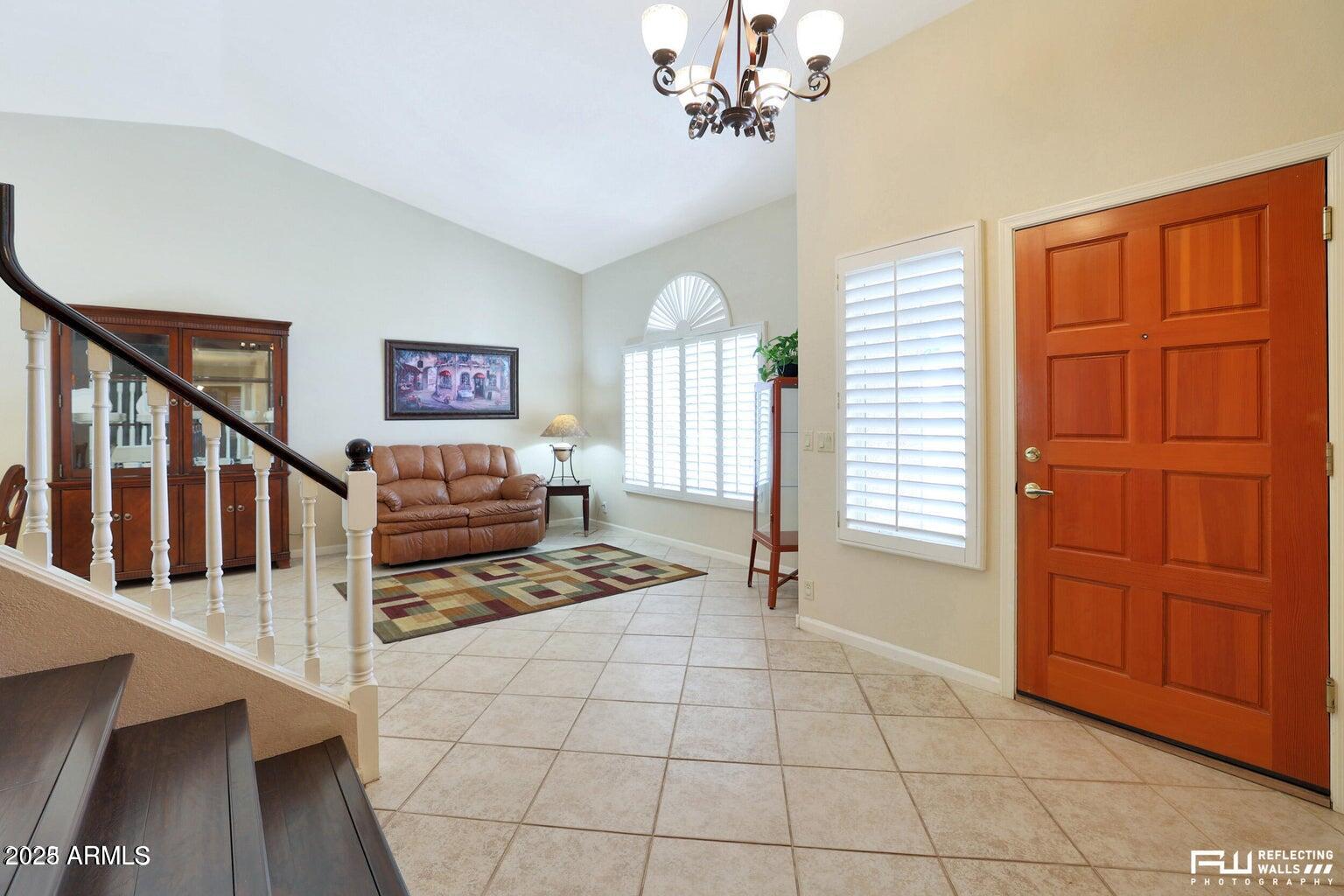 8742 W WETHERSFIELD Road