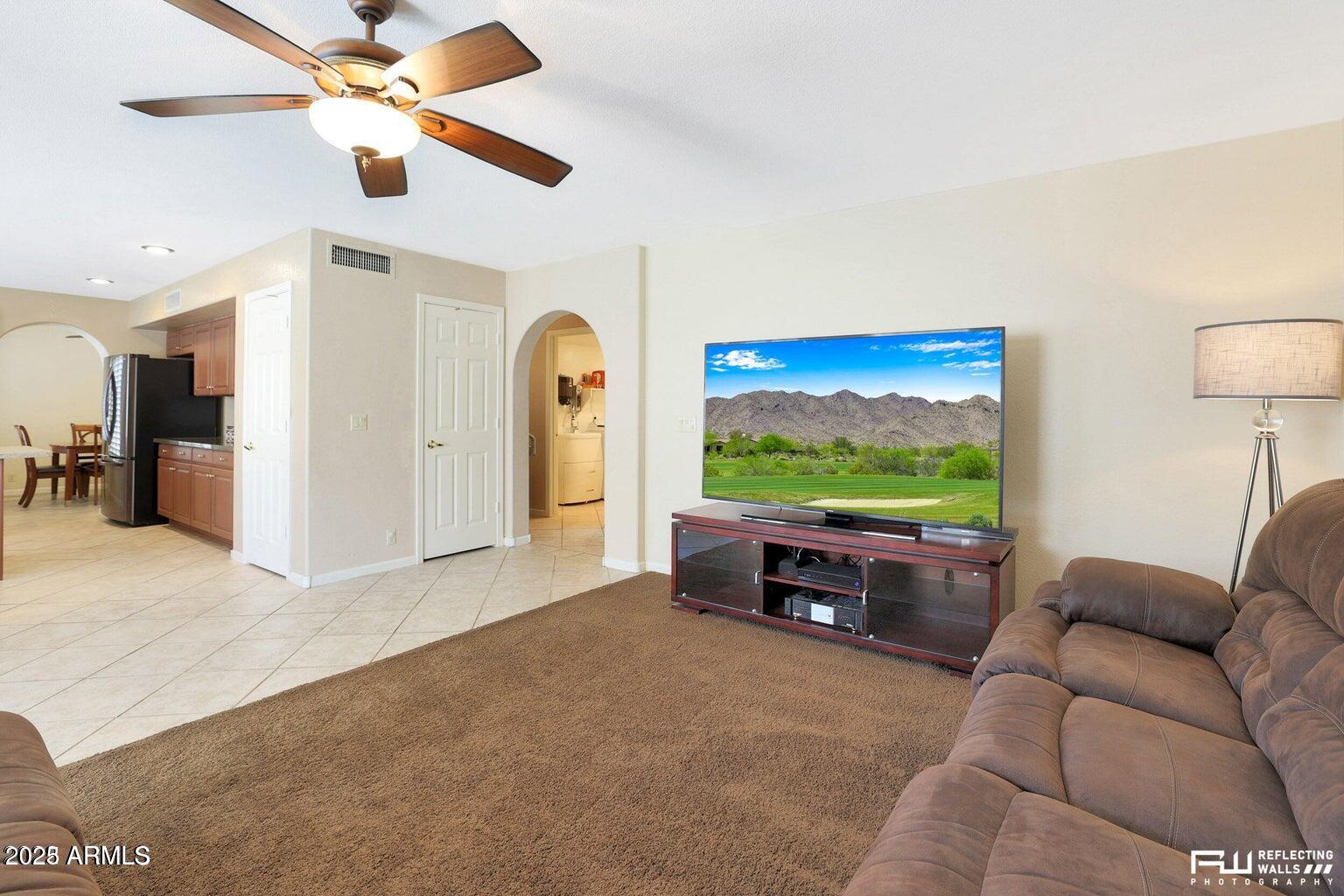 8742 W WETHERSFIELD Road