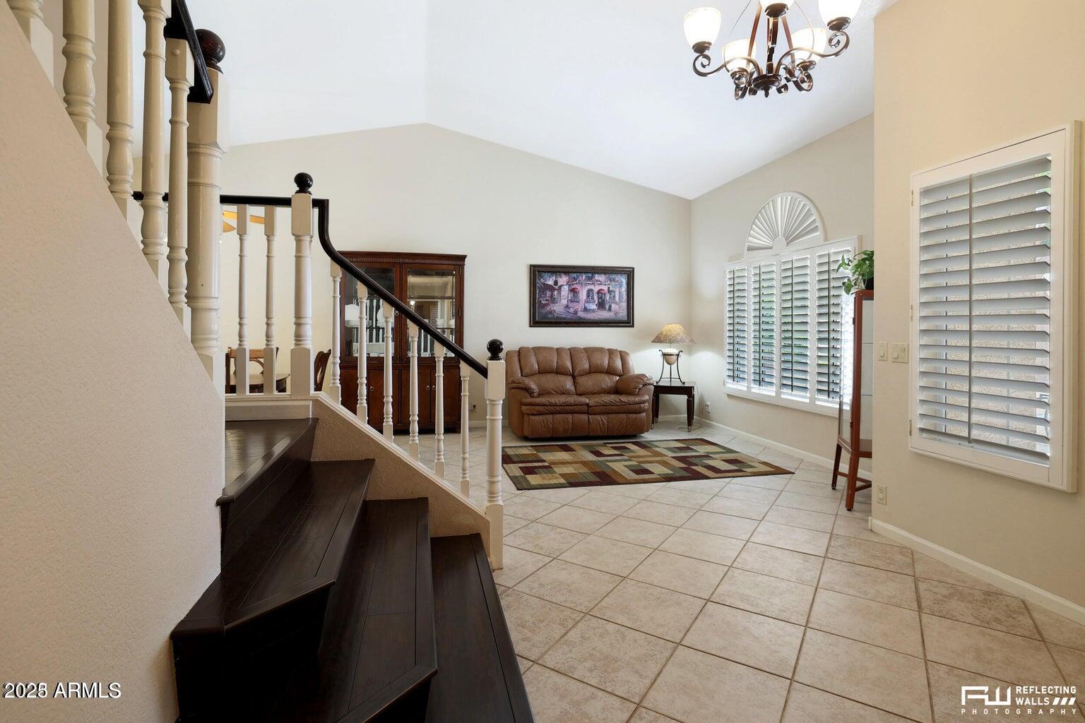 8742 W WETHERSFIELD Road