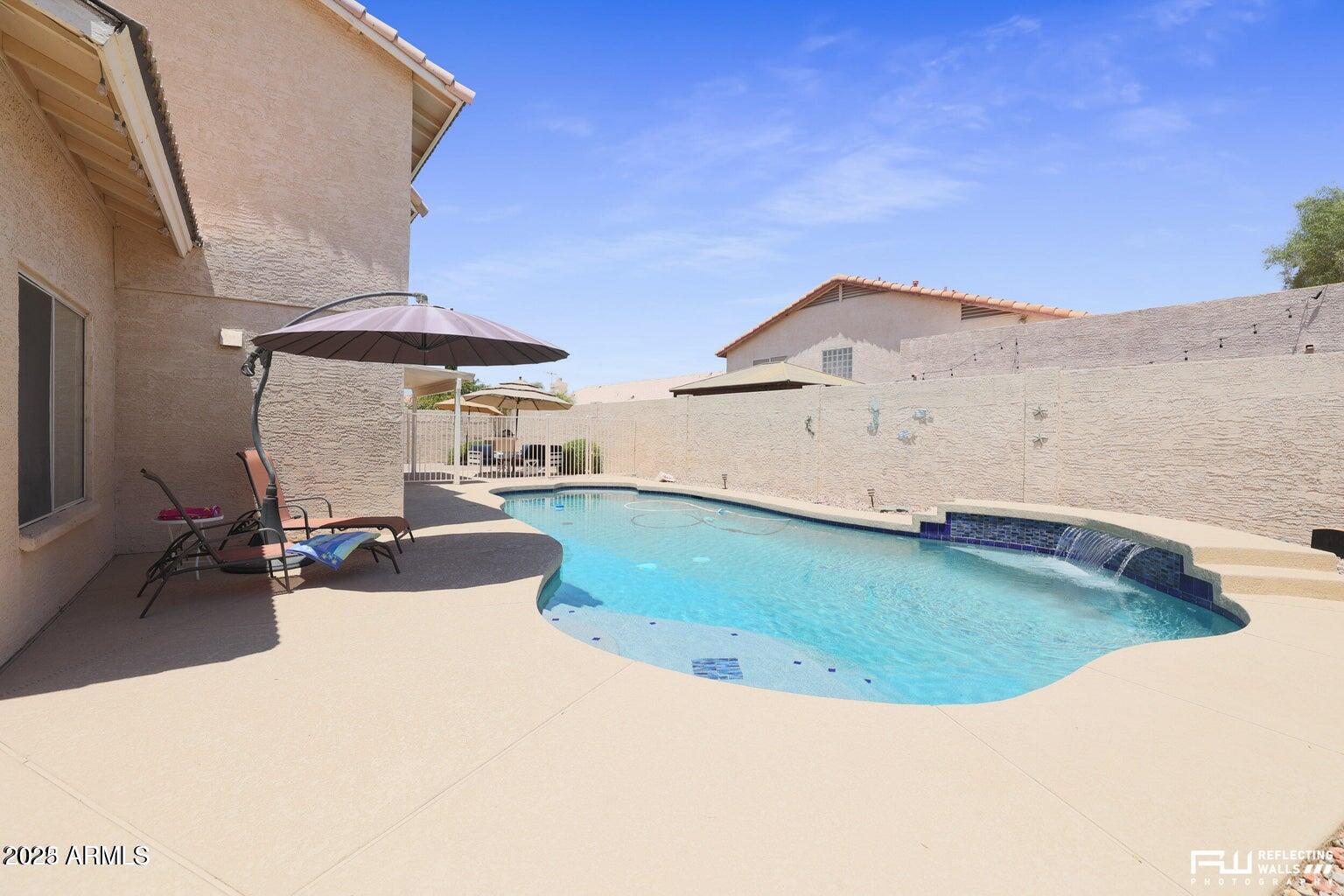 8742 W WETHERSFIELD Road