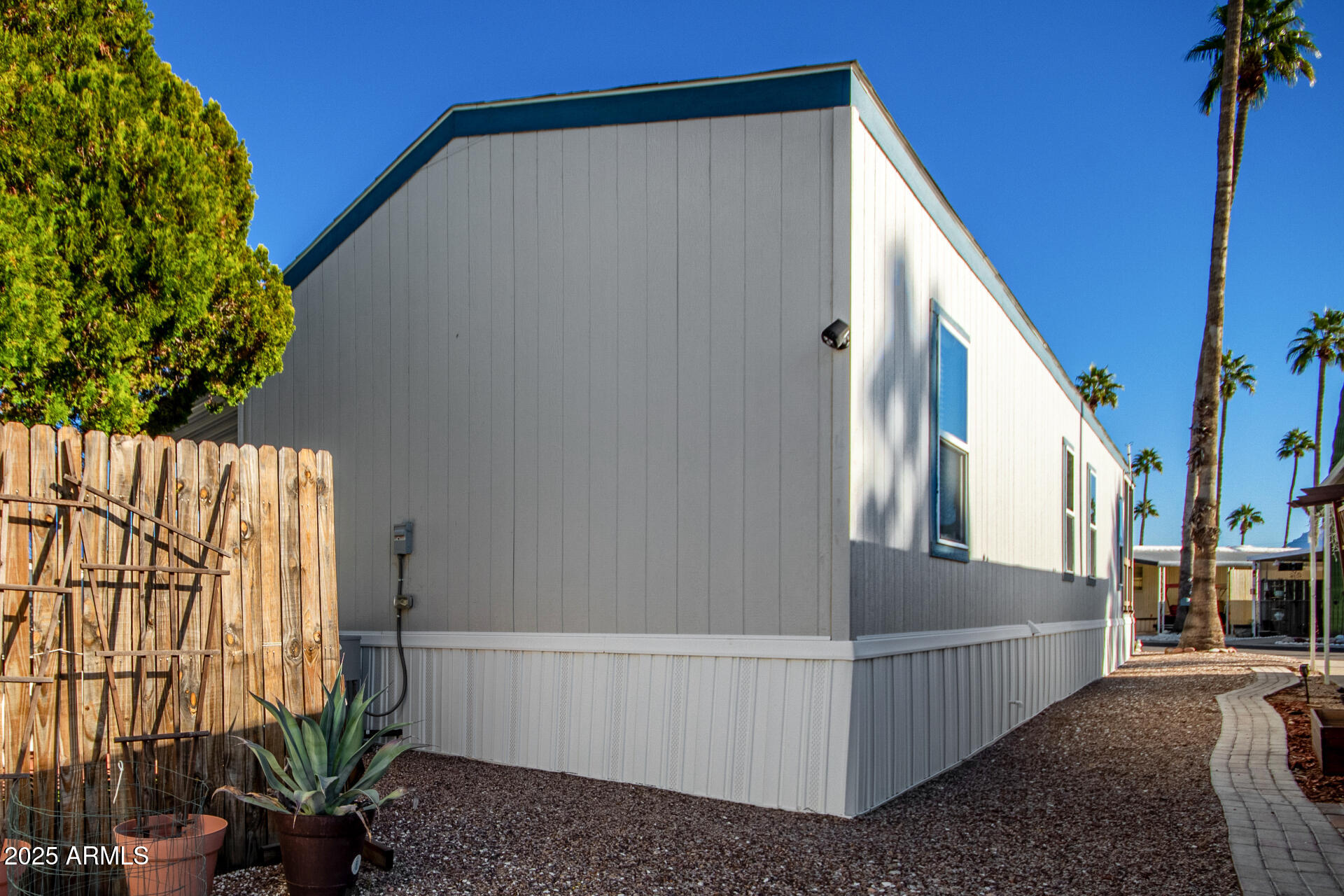 10540 E Apache Trail 93