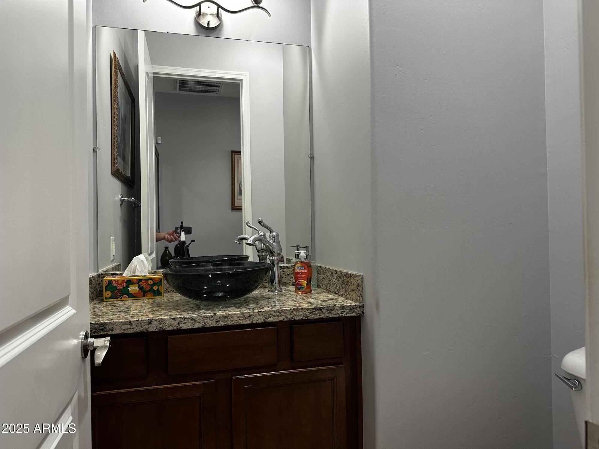 121 N CALIFORNIA Street 29