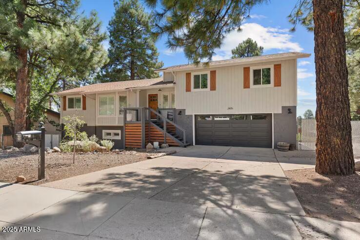 1675 E APPALACHIAN Road