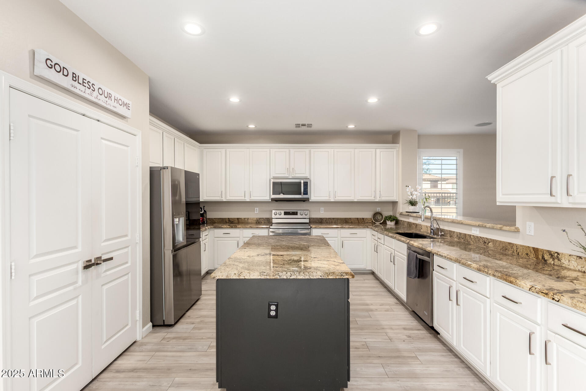21502 E ALYSSA Court