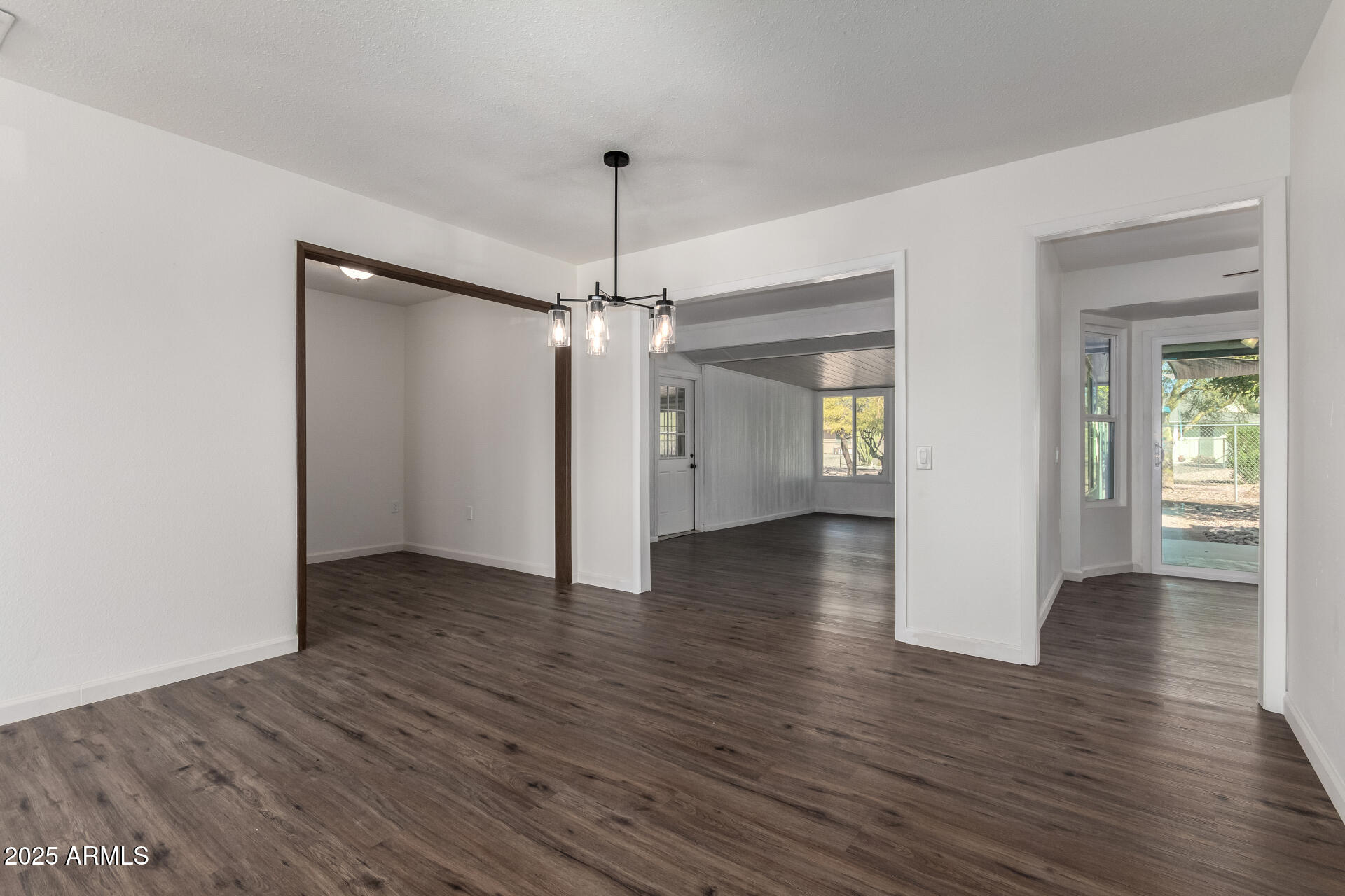 9826 W SANTA FE Drive