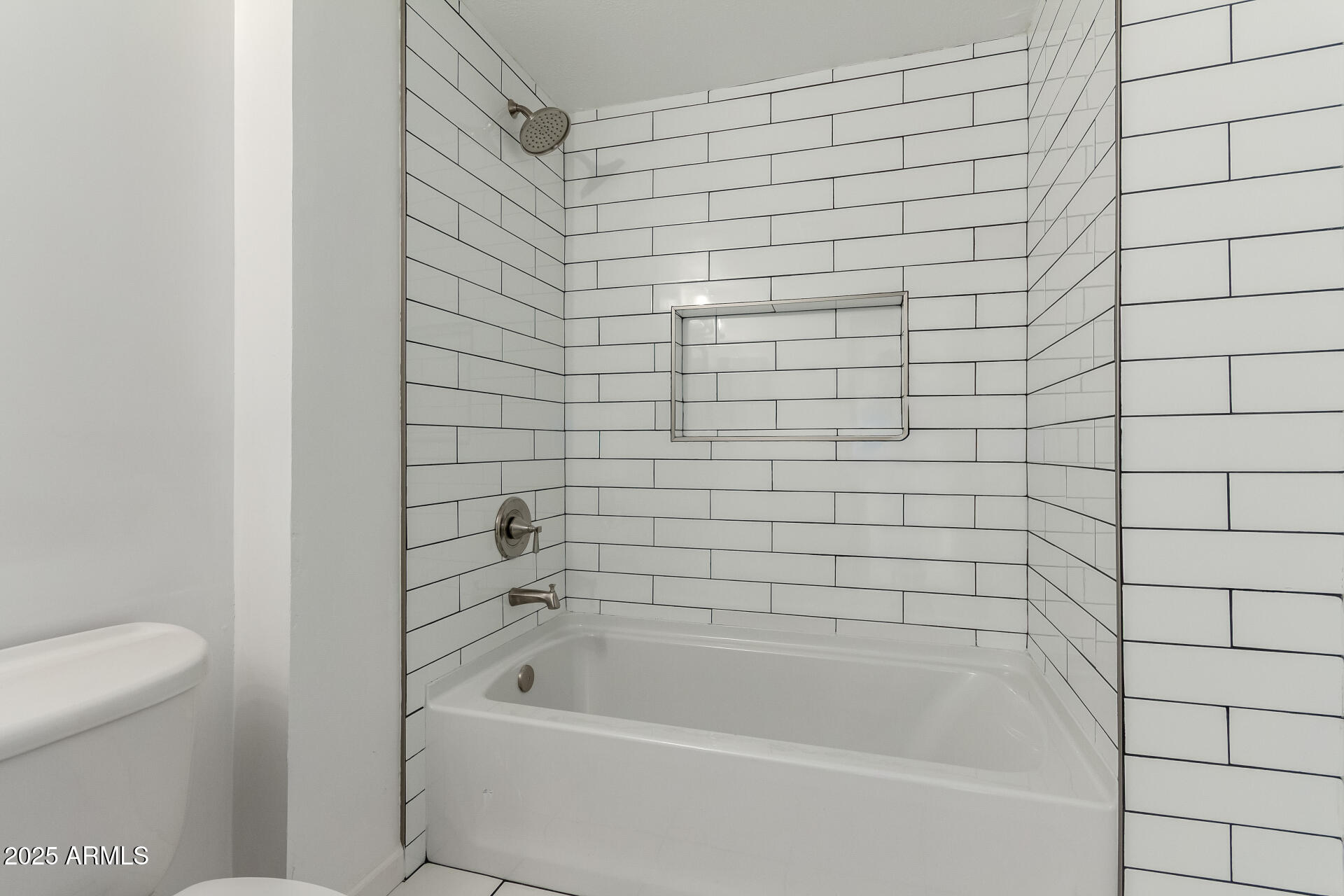 9826 W SANTA FE Drive