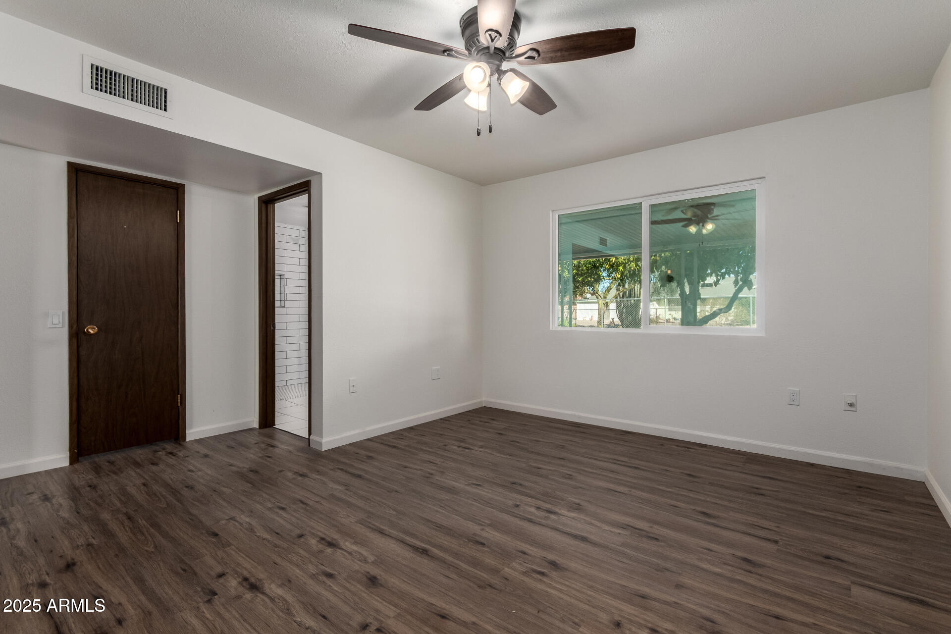 9826 W SANTA FE Drive