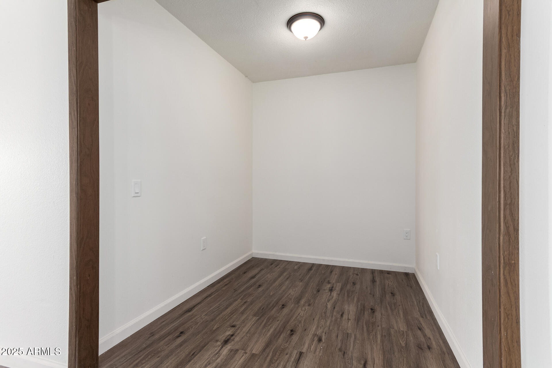 9826 W SANTA FE Drive