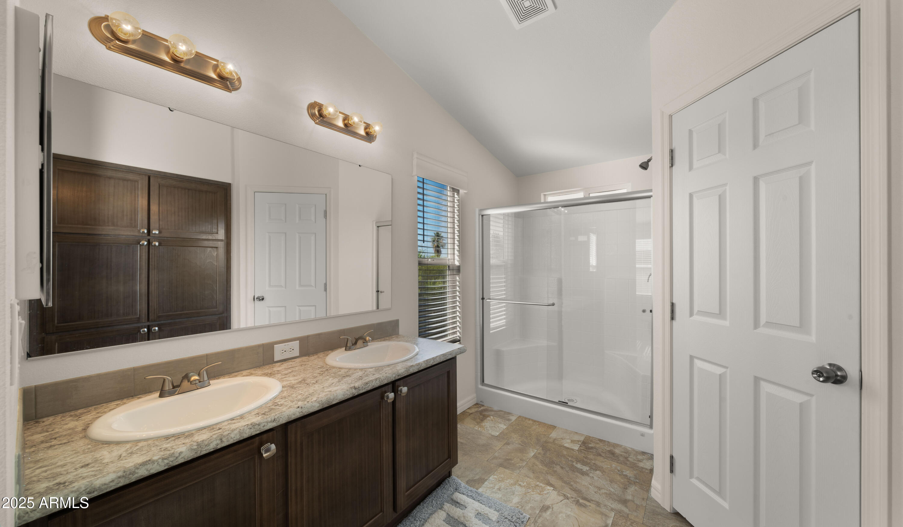 9333 E University Drive 45