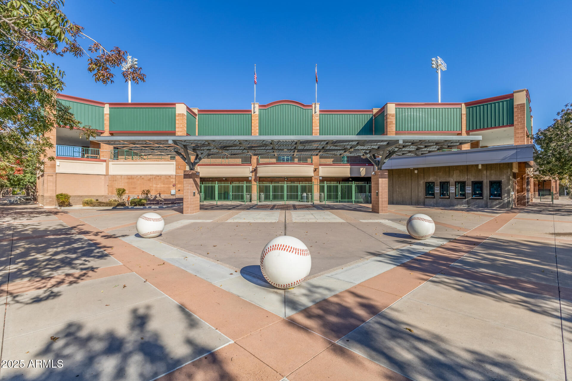 8311 E MACKENZIE Drive