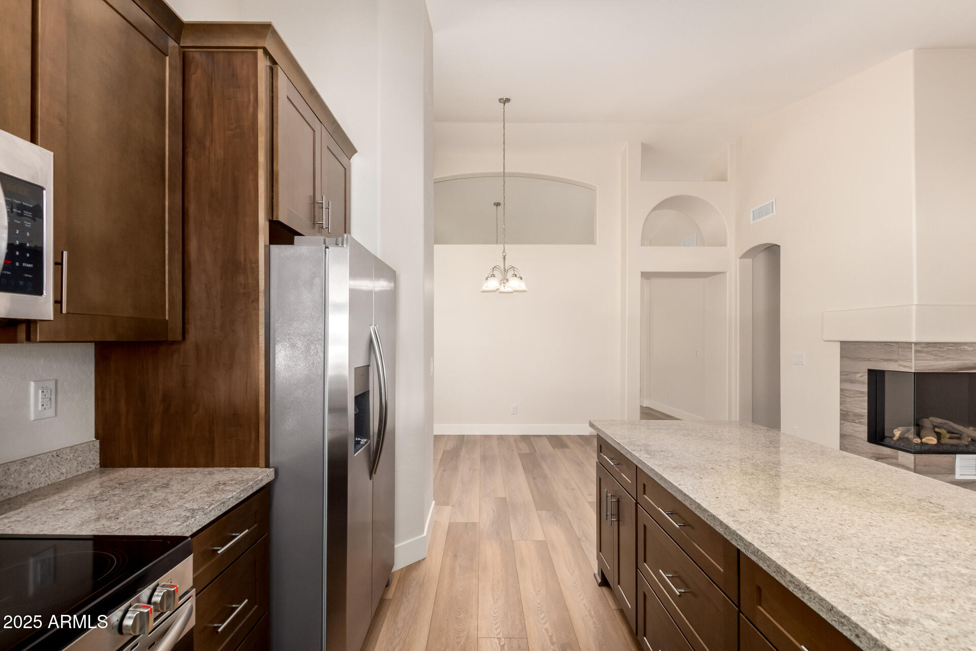 8736 W TIERRA BUENA Lane