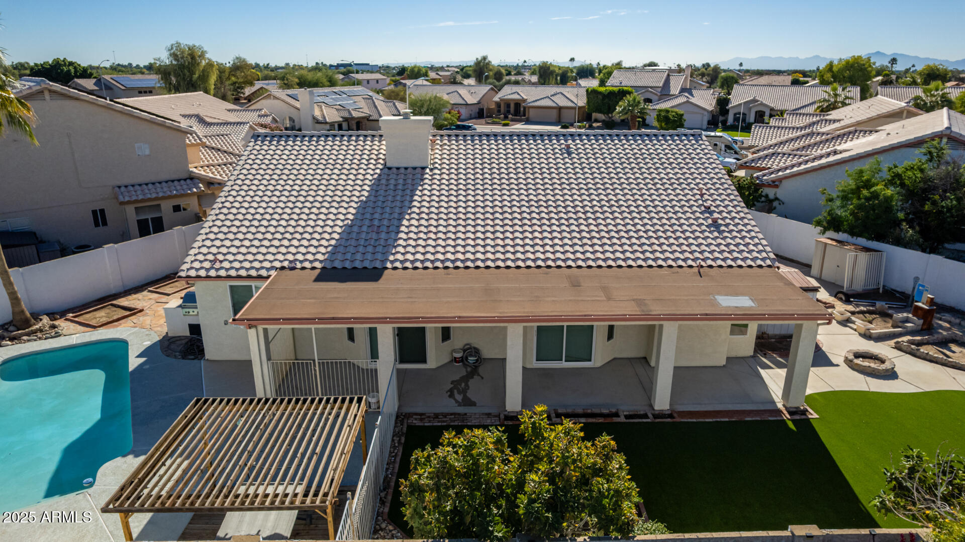 8736 W TIERRA BUENA Lane