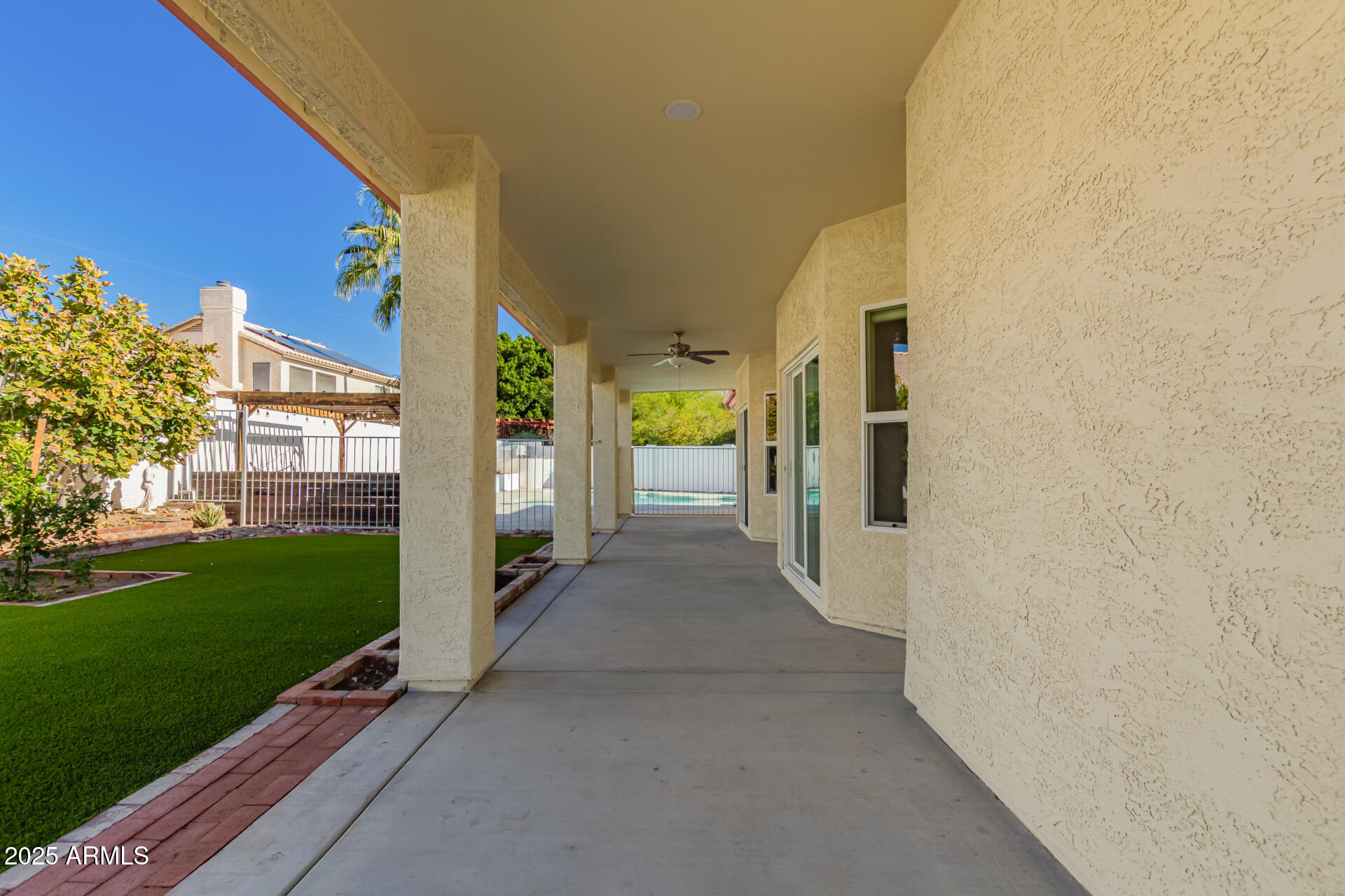 8736 W TIERRA BUENA Lane