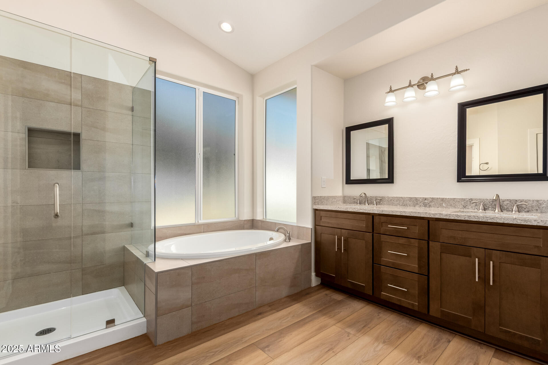 8736 W TIERRA BUENA Lane