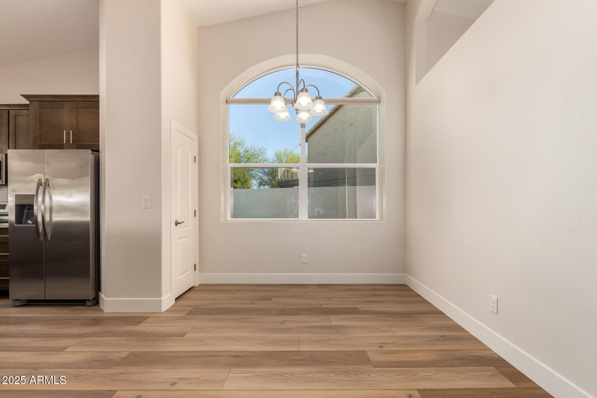 8736 W TIERRA BUENA Lane