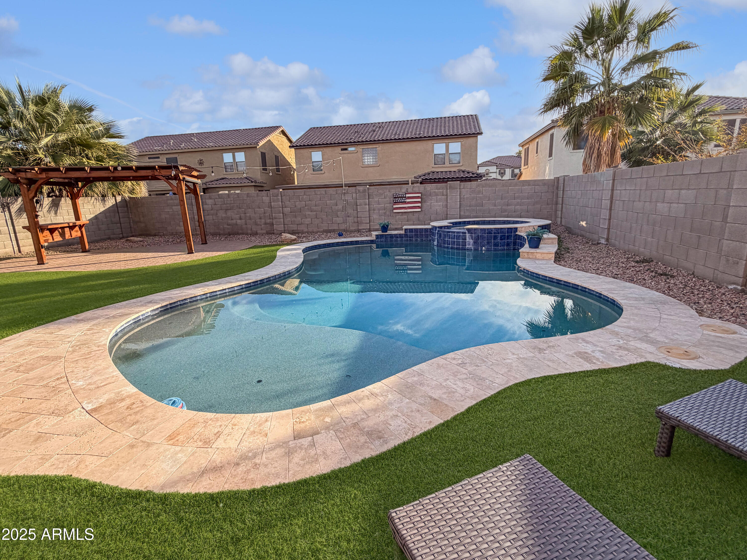 45765 W STARLIGHT Drive