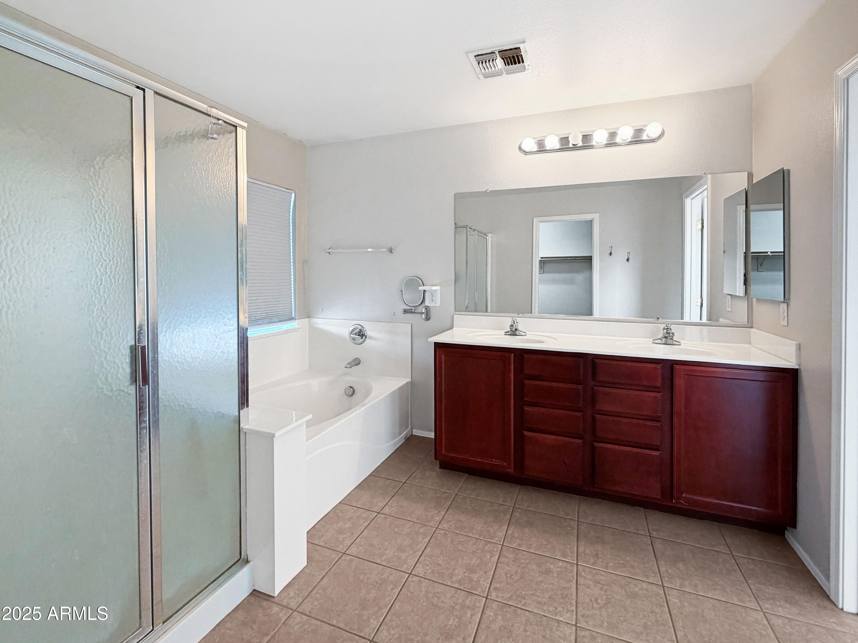 45765 W STARLIGHT Drive