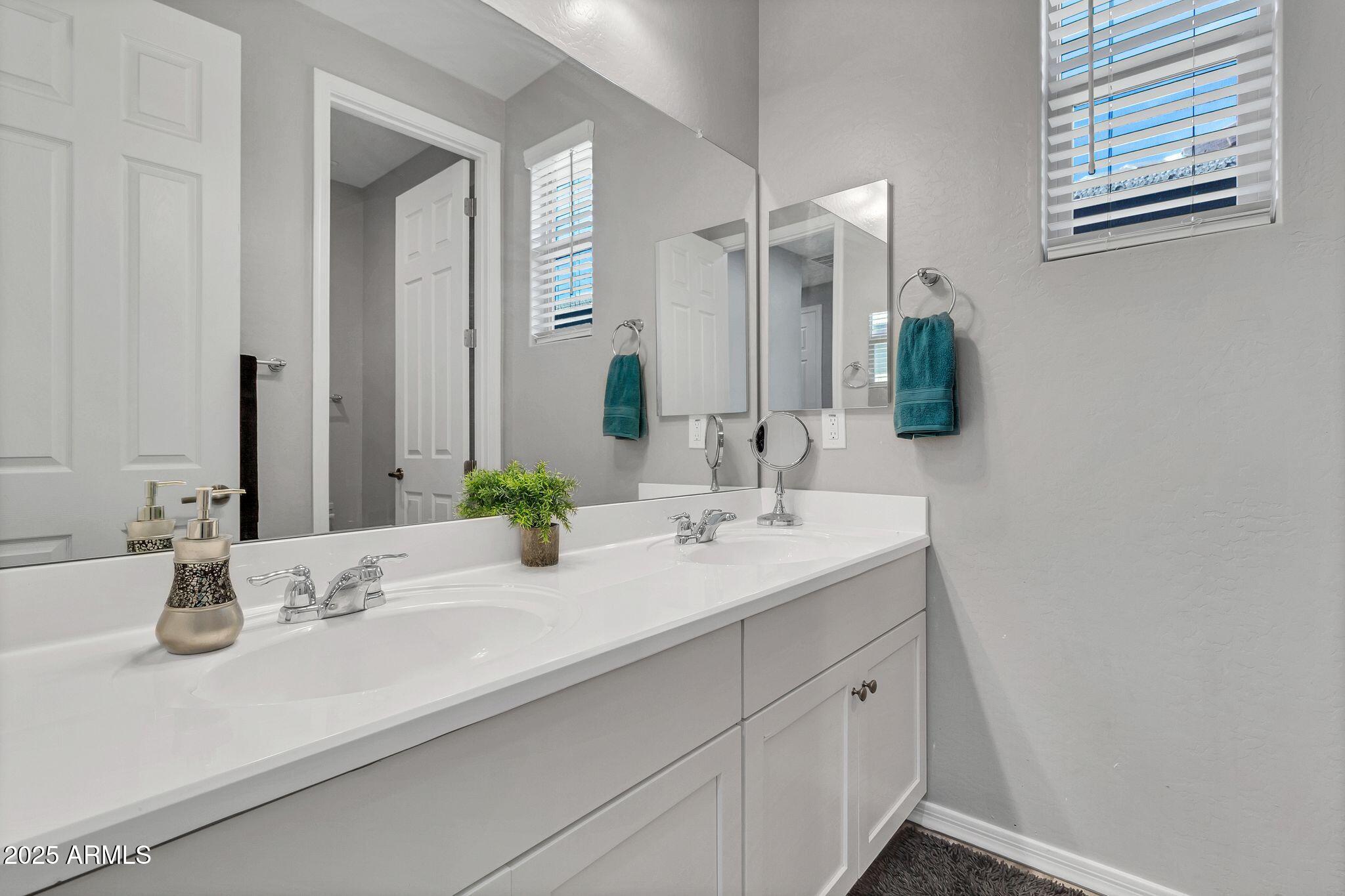 4145 E BETHENA Street