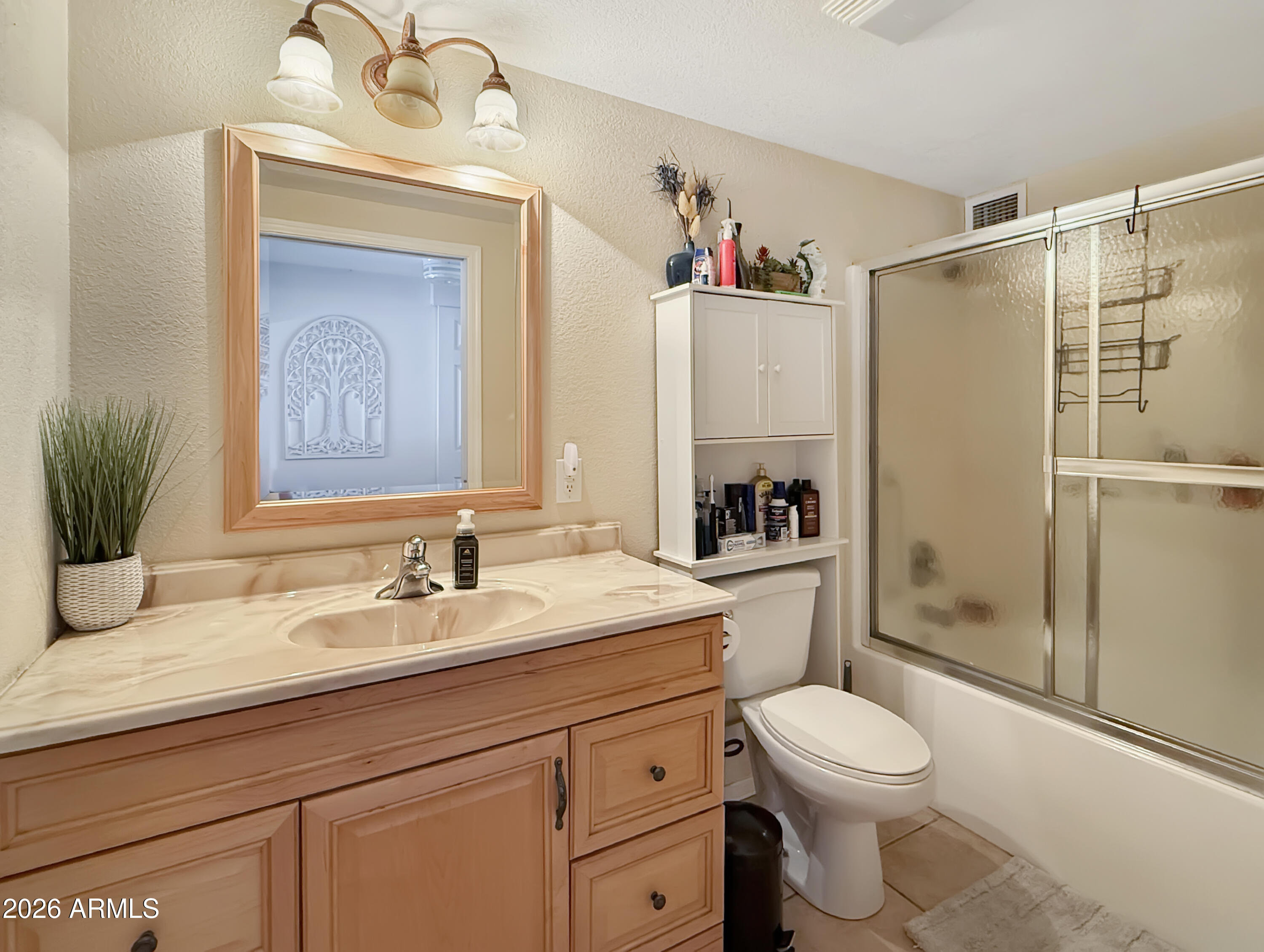 215 N Power Road 284