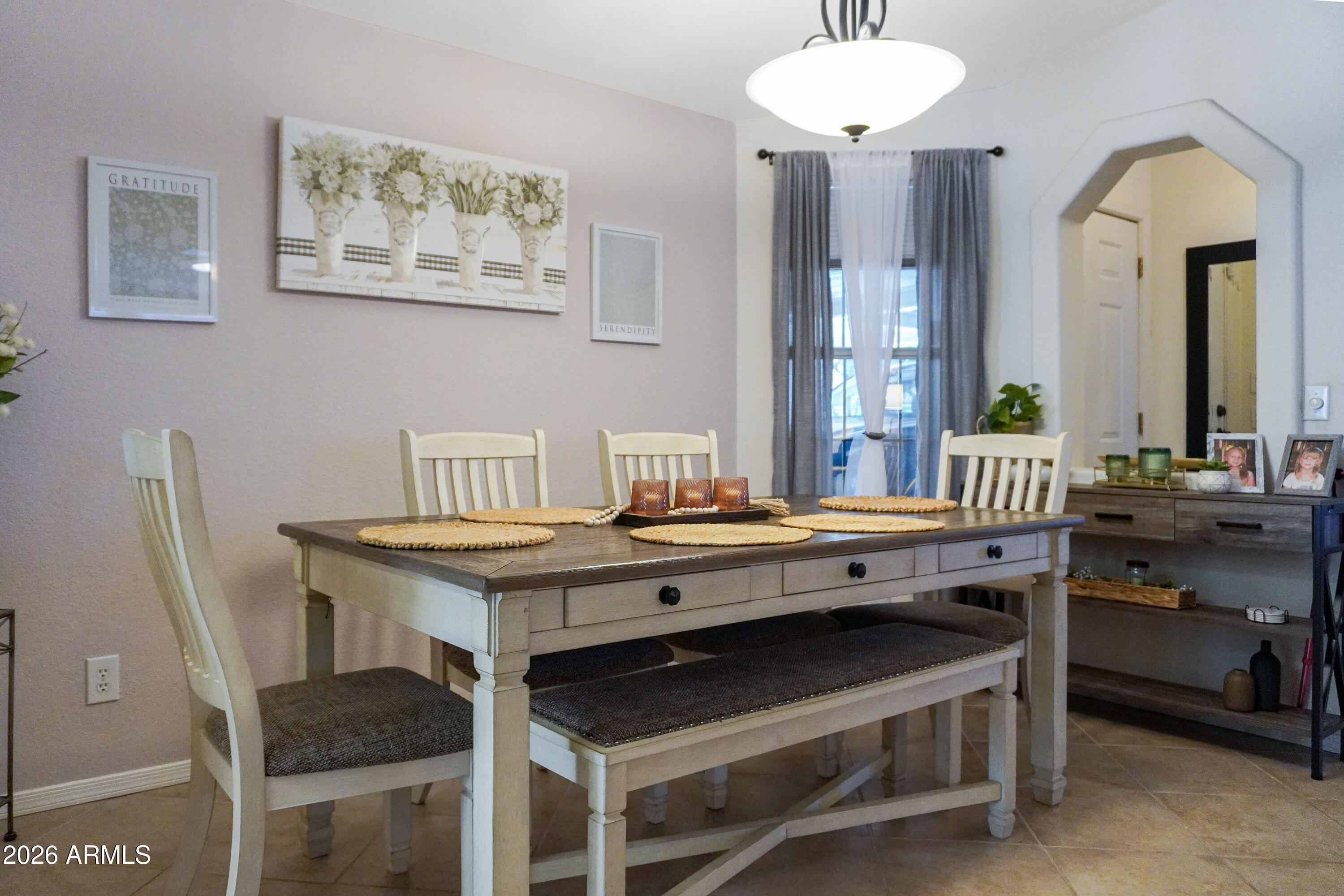 215 N Power Road 284