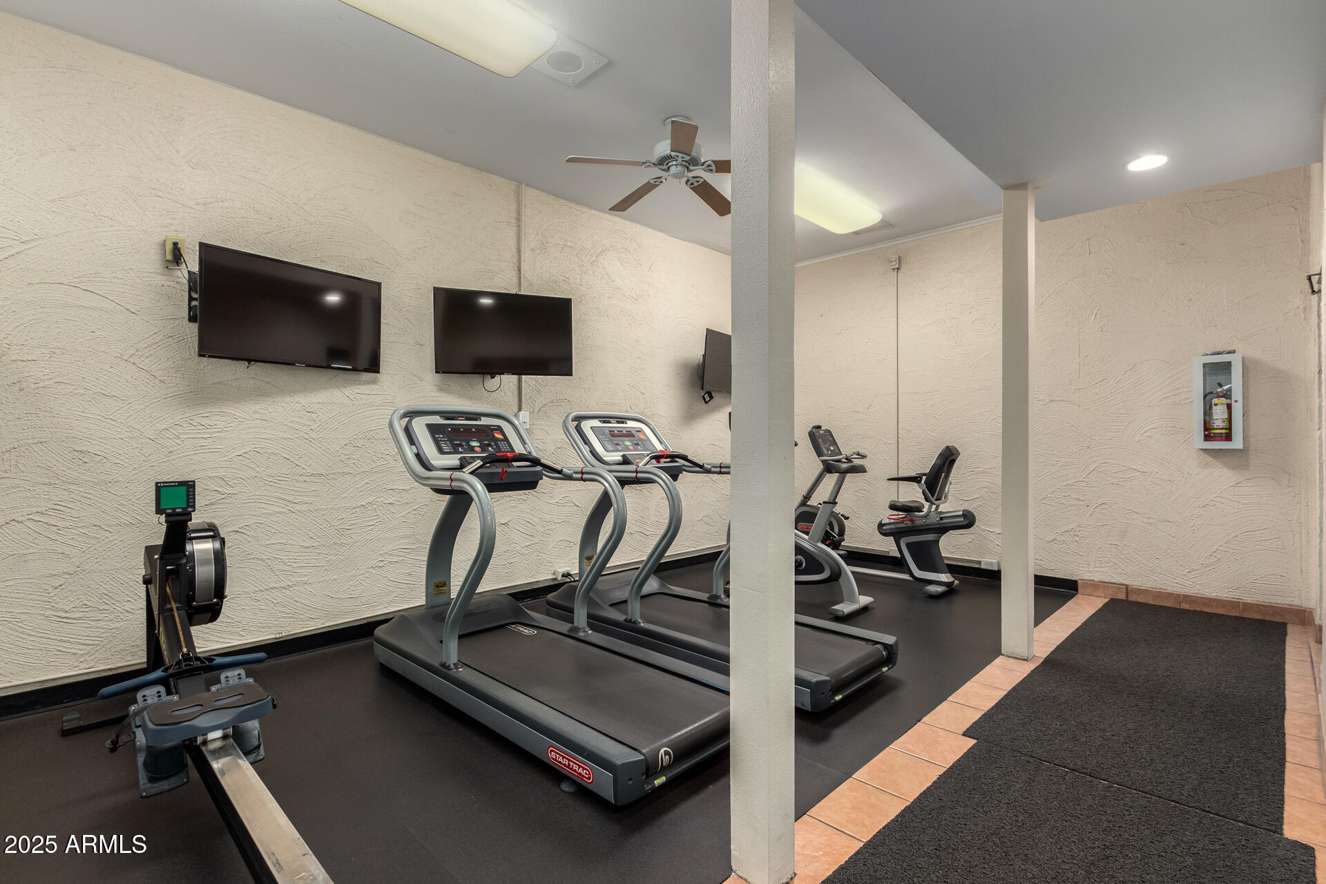 7950 E CAMELBACK Road 404