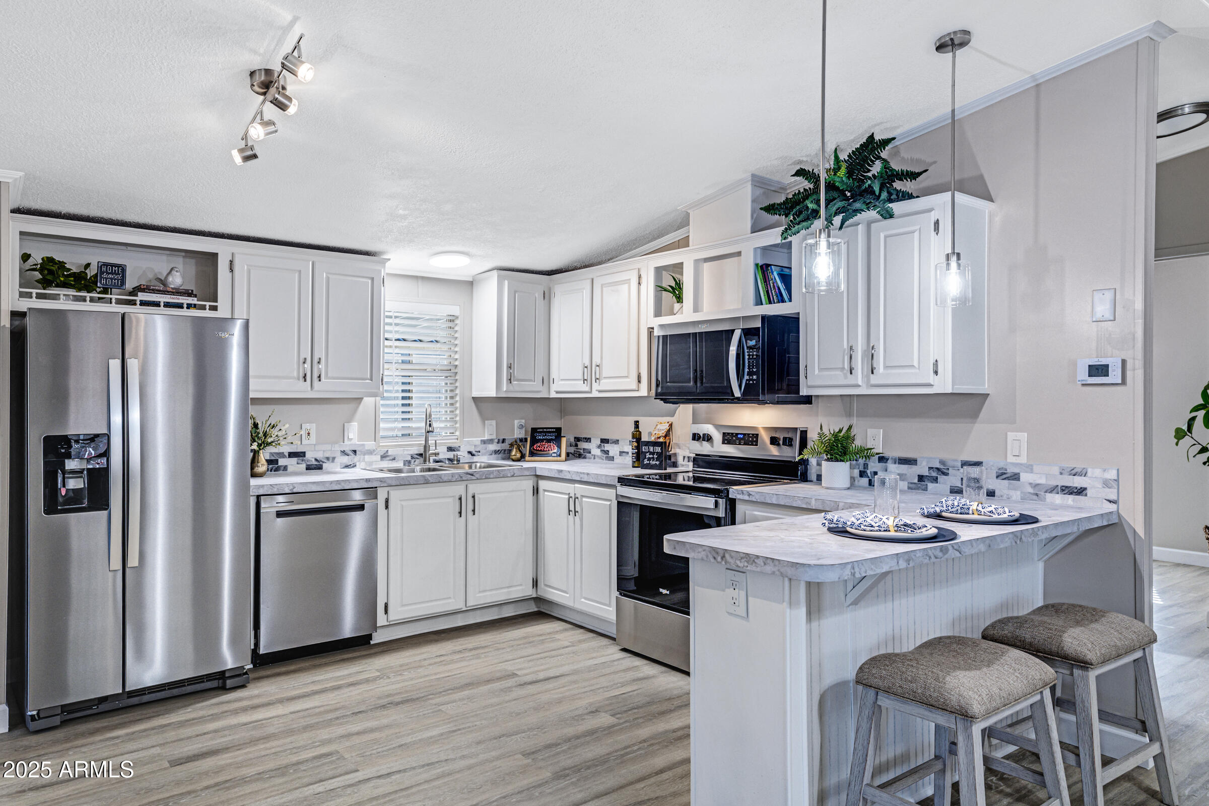 834 S MERIDIAN Road 81