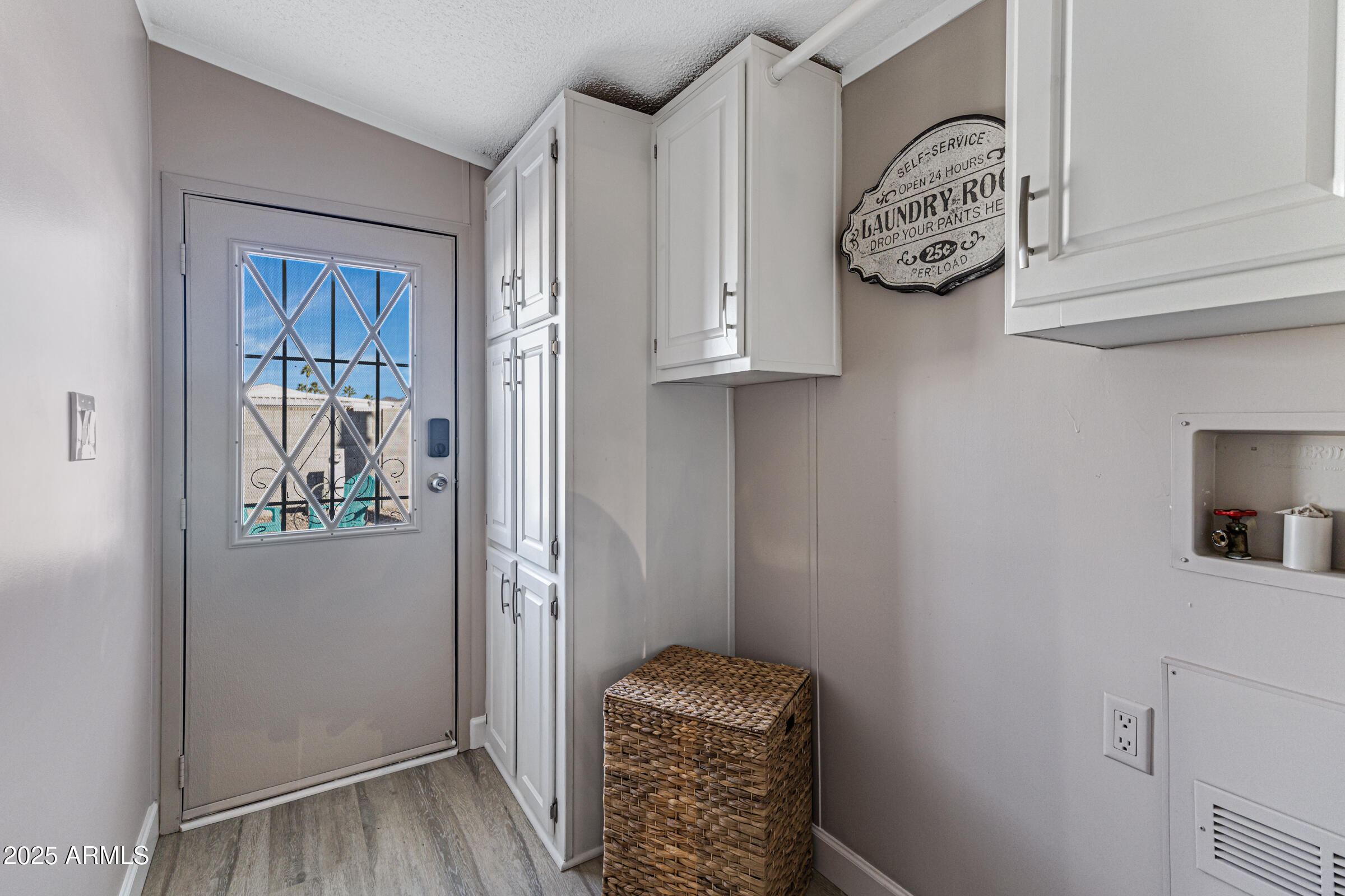 834 S MERIDIAN Road 81