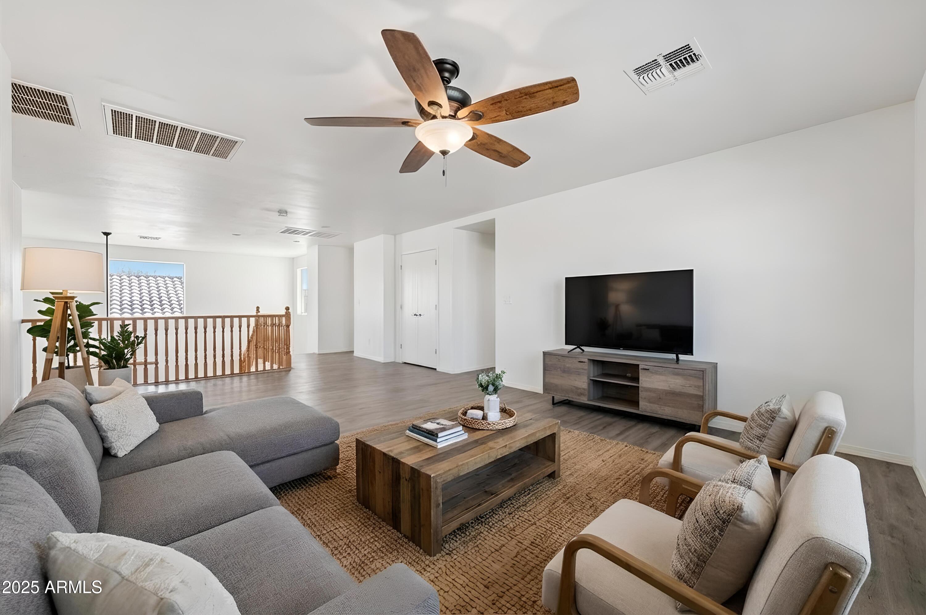 1630 W RED BIRD Road