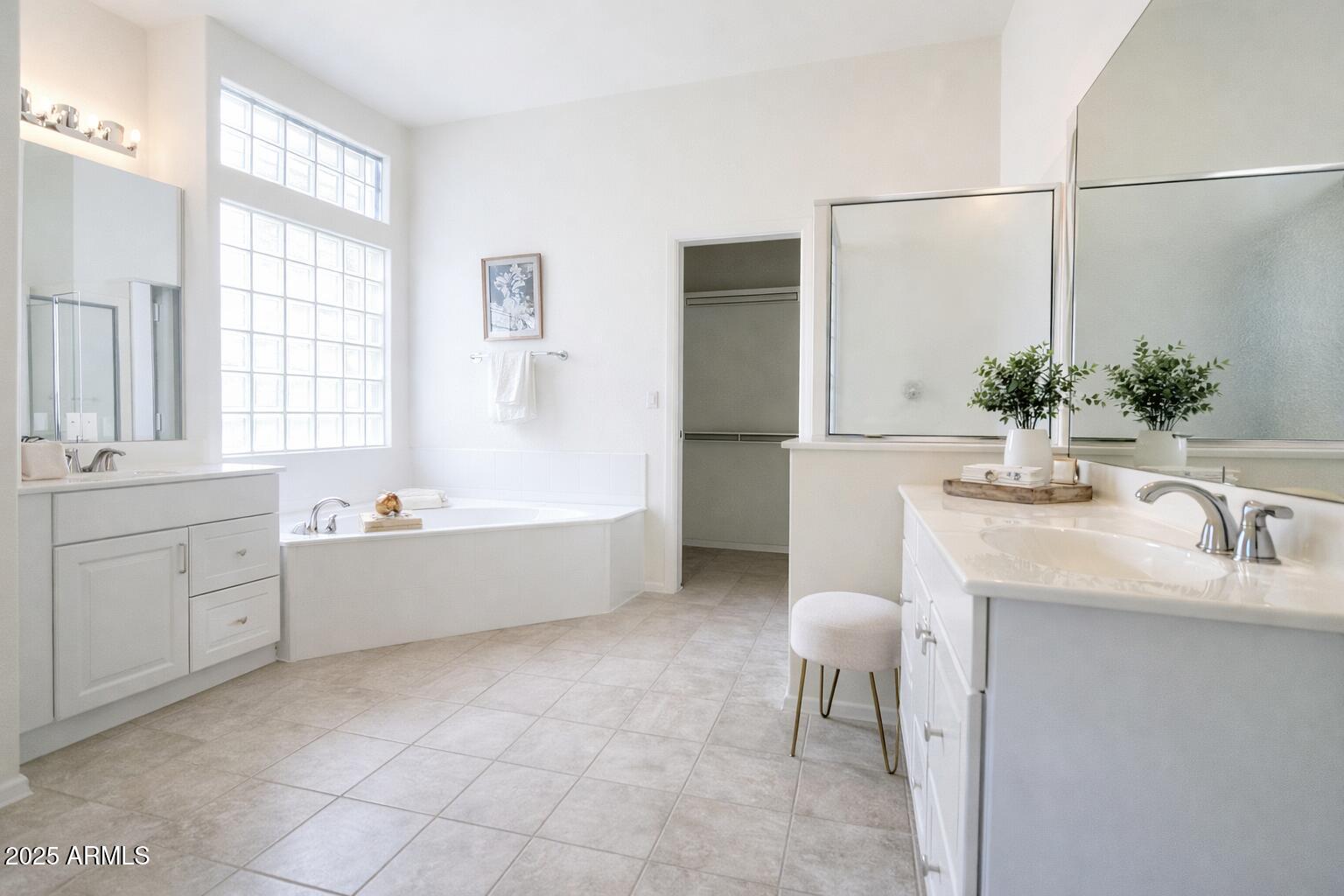 1210 E WESTCHESTER Drive