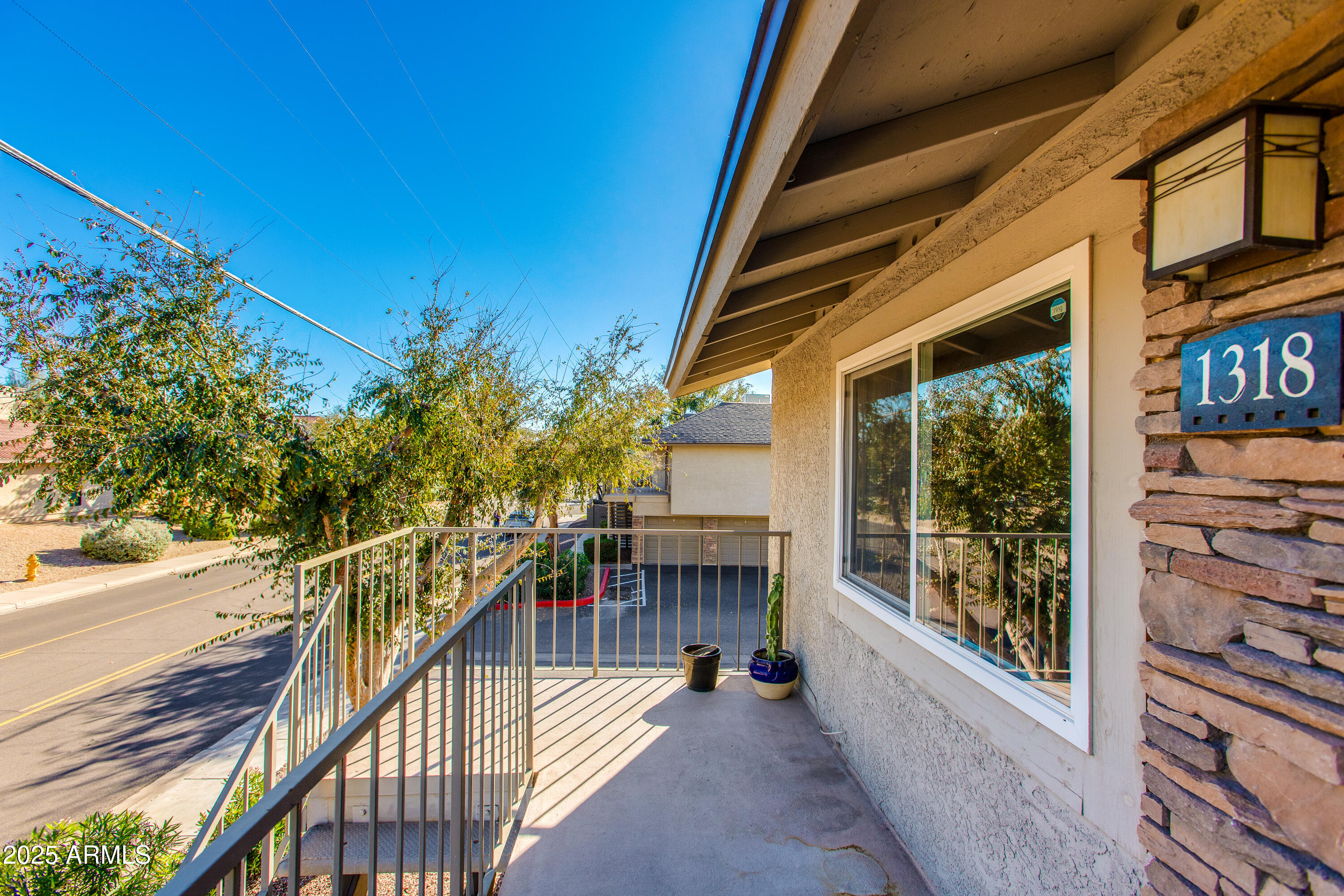 1318 N 85TH Place