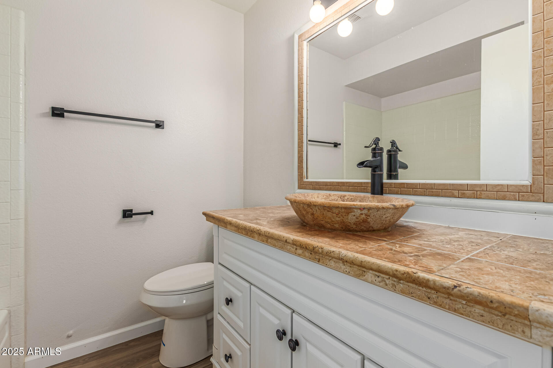 1232 E MCLELLAN Road