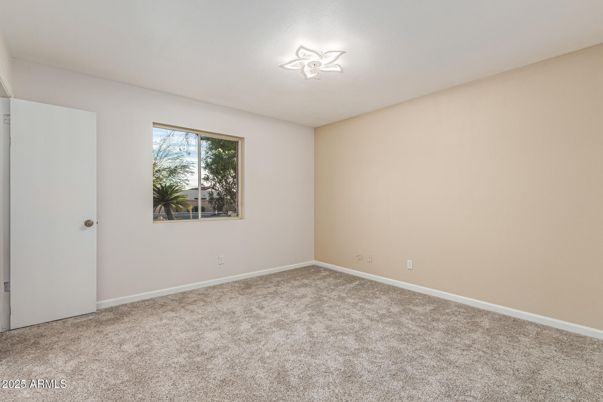 1232 E MCLELLAN Road