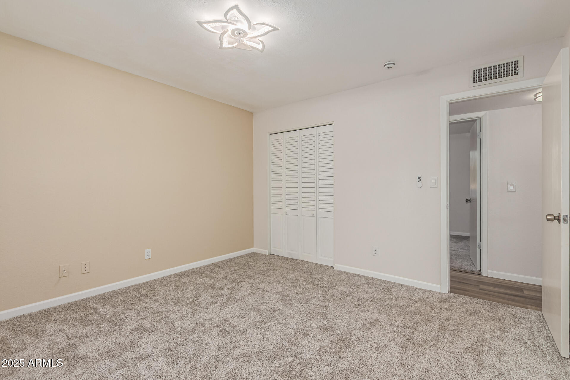 1232 E MCLELLAN Road