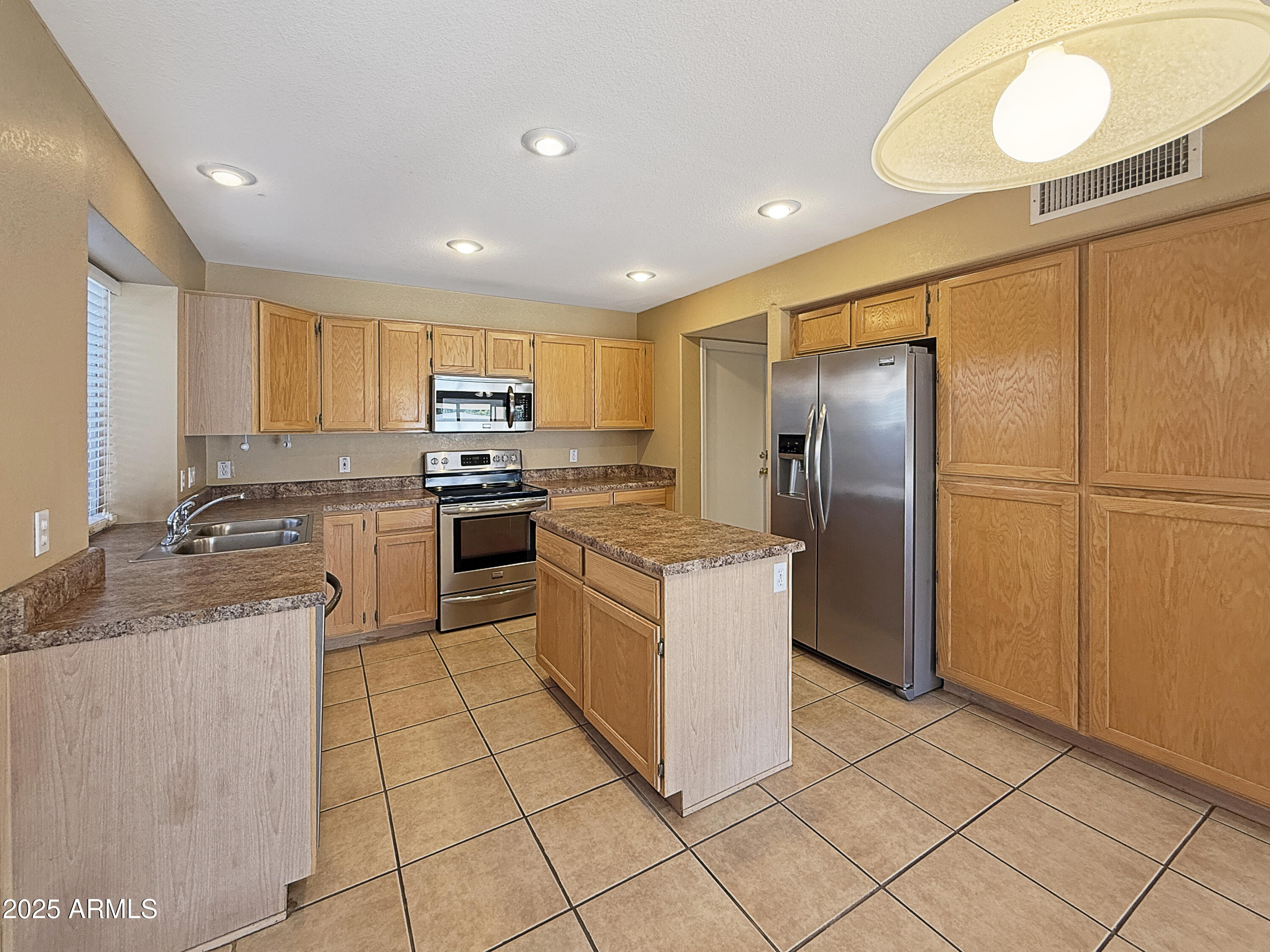 5711 W COCHISE Drive