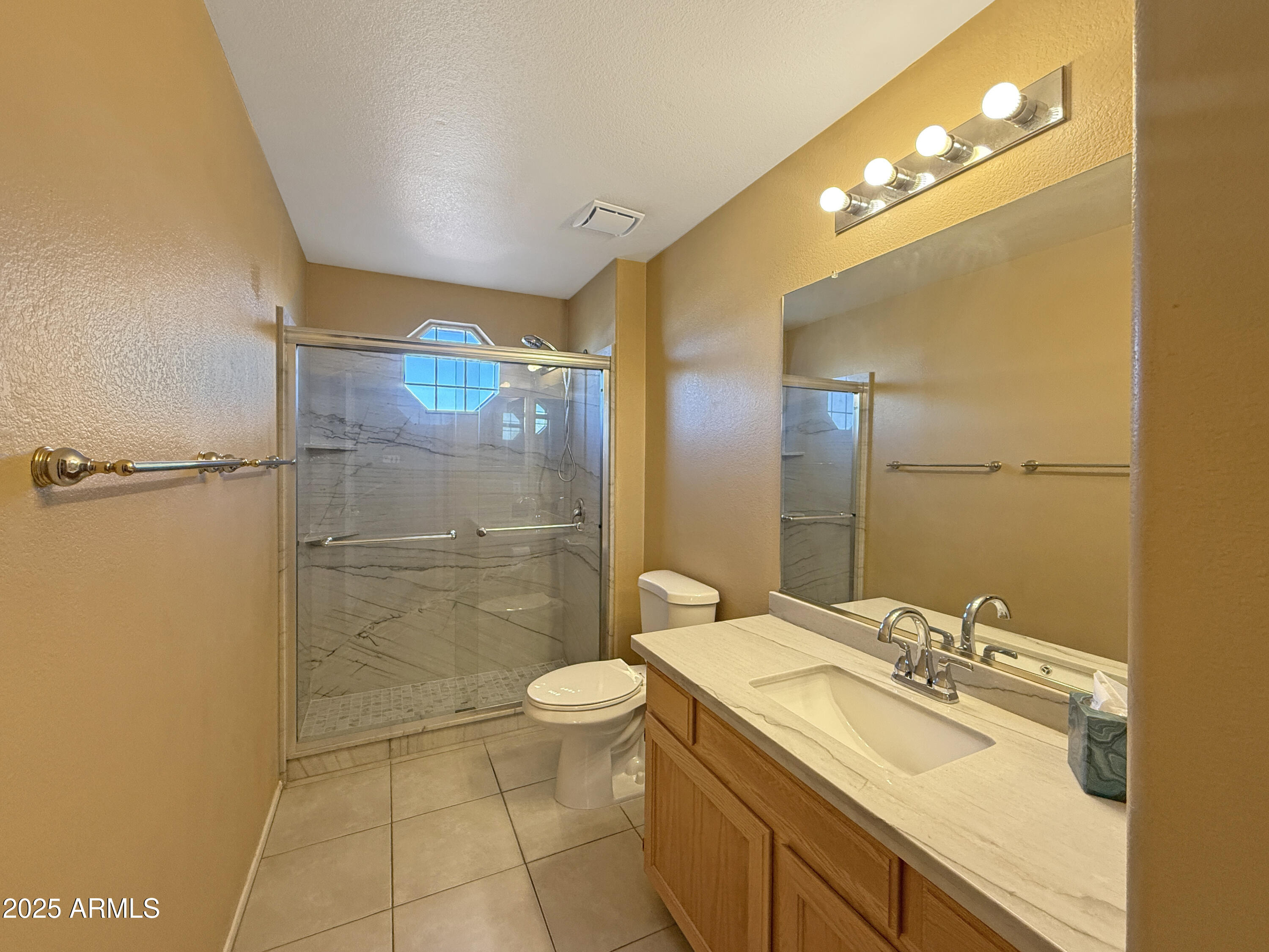 5711 W COCHISE Drive