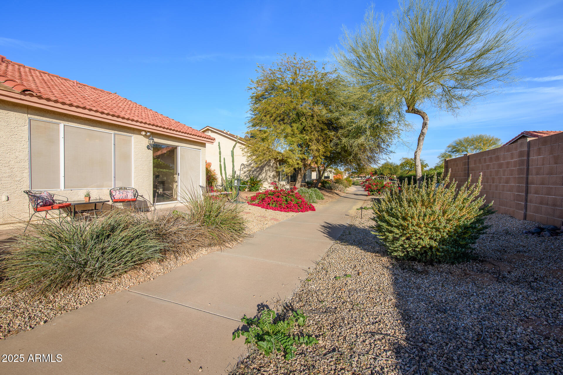 1757 E LINDRICK Drive